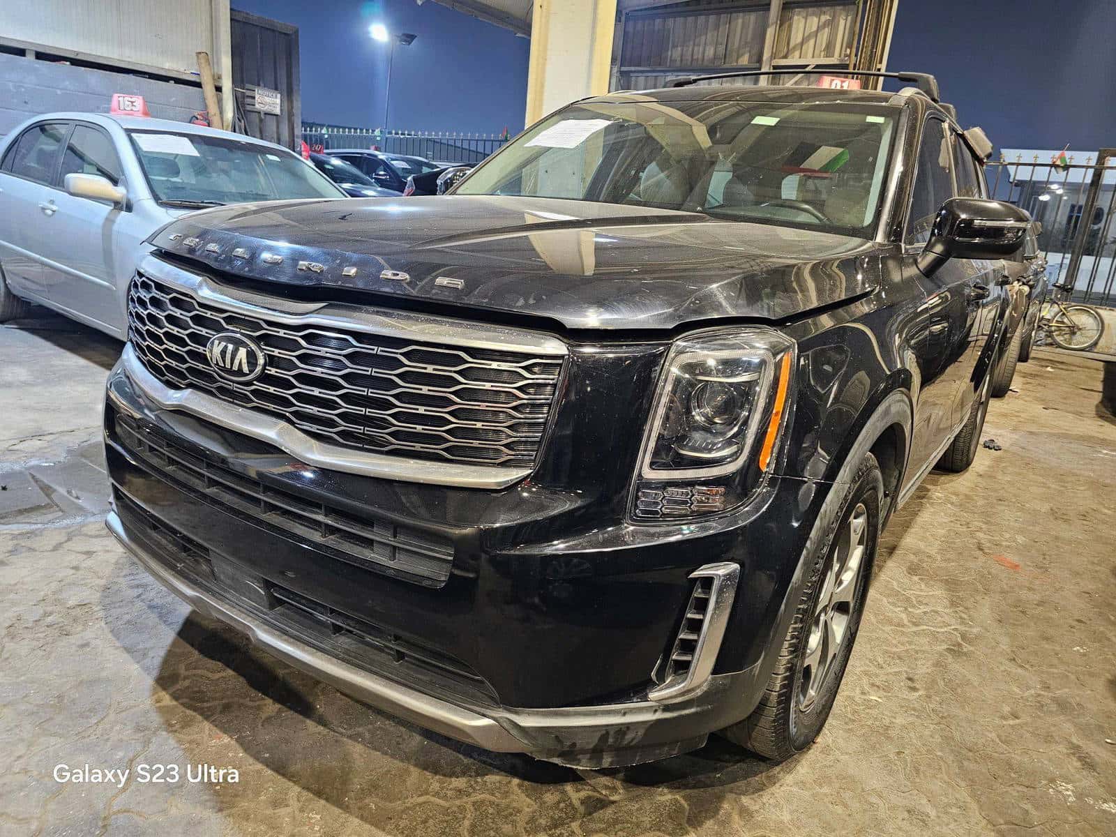 KIA TELLURIDE EX - Exterior