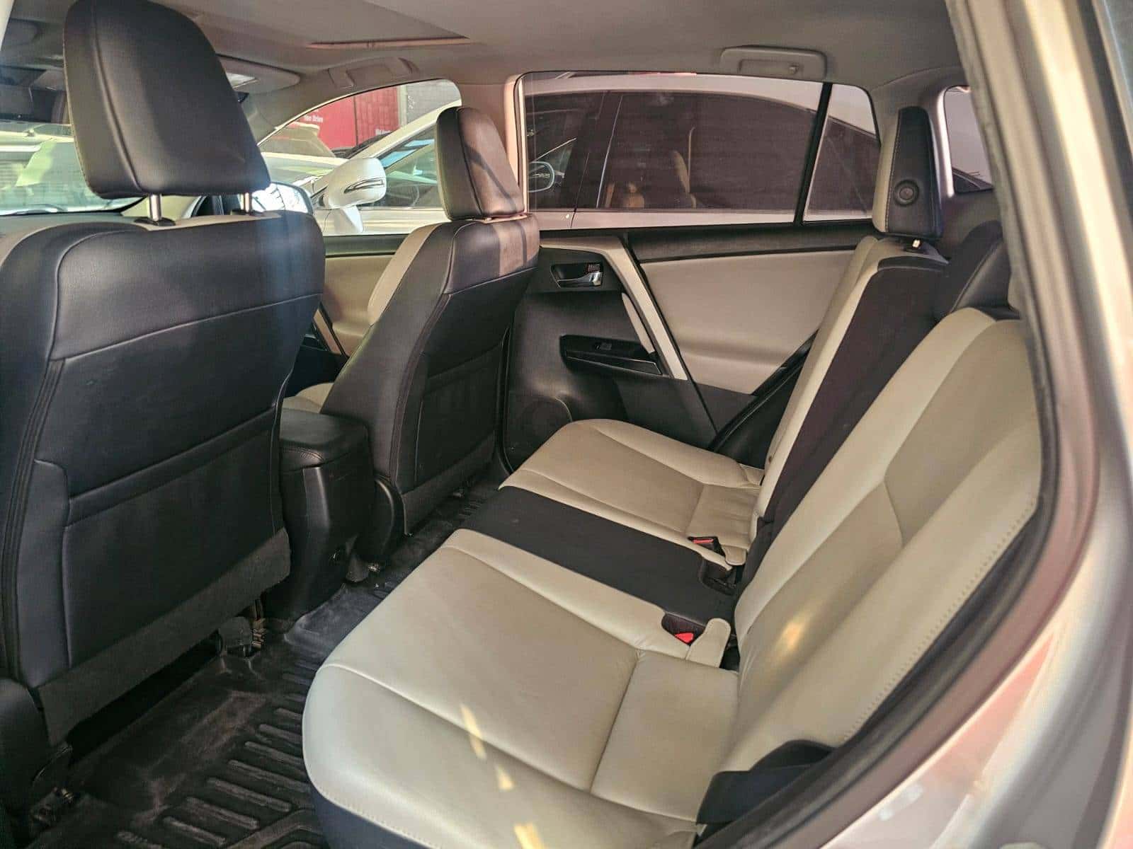 Toyota RAV4 2017 thumbnail 6
