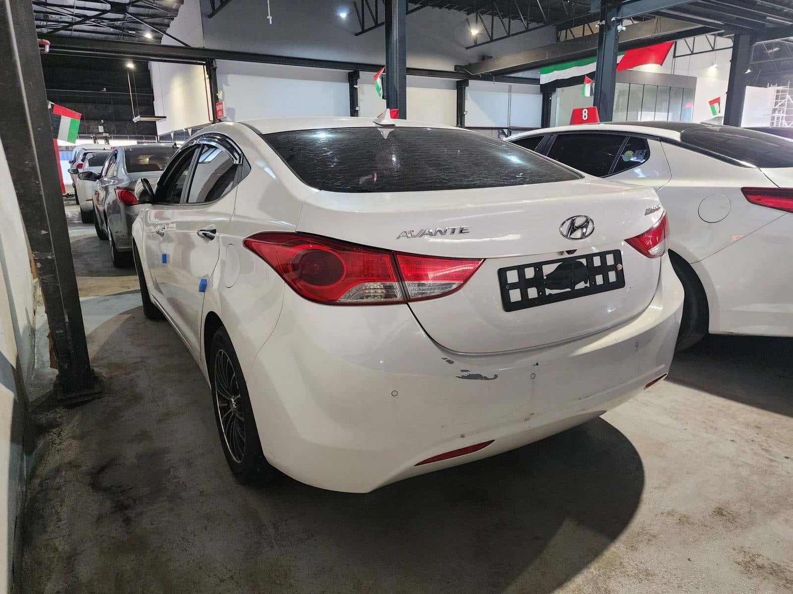 HYUNDAI AVANTE - Exterior