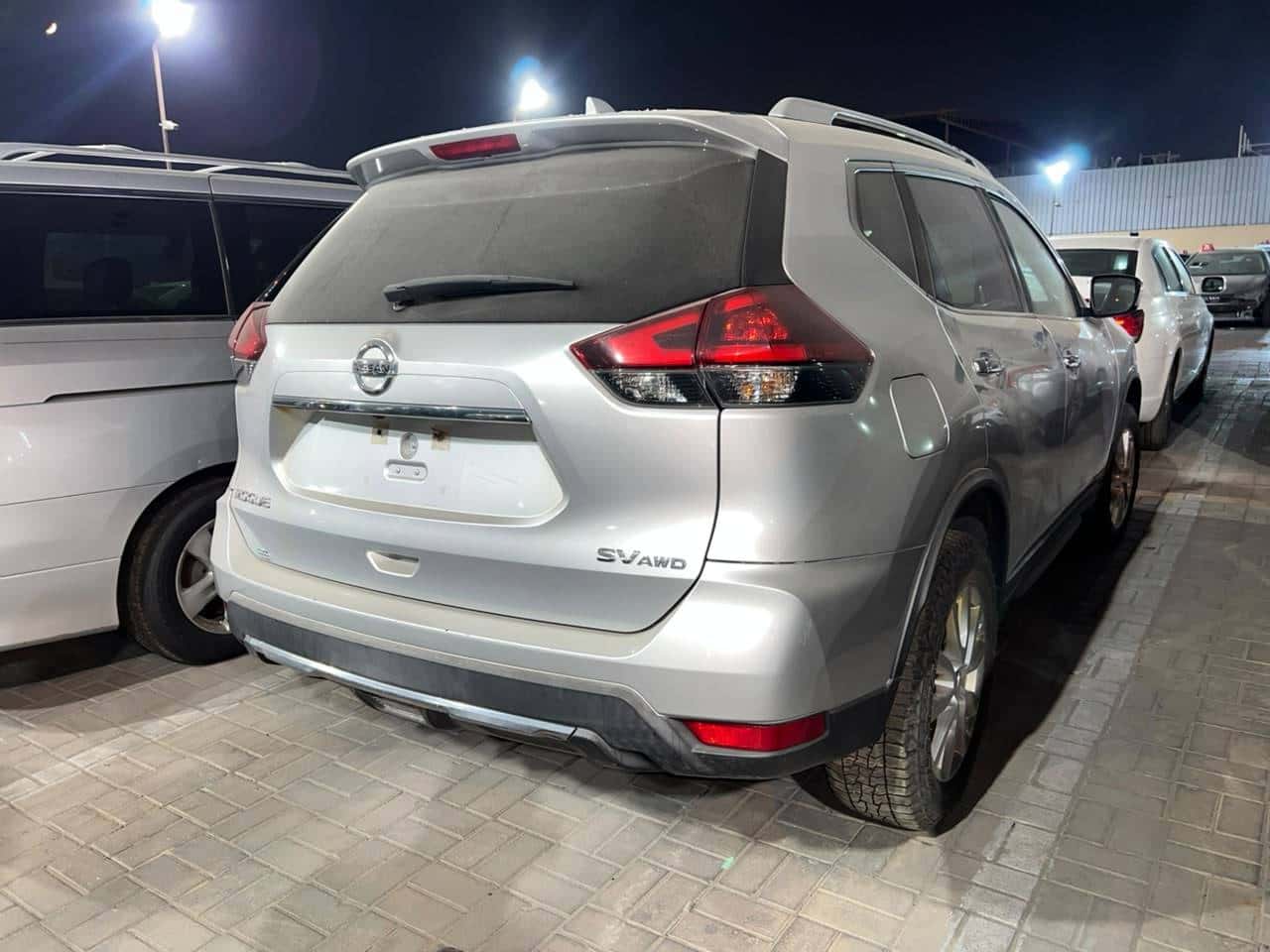 Nissan Rogue 2018 thumbnail 1
