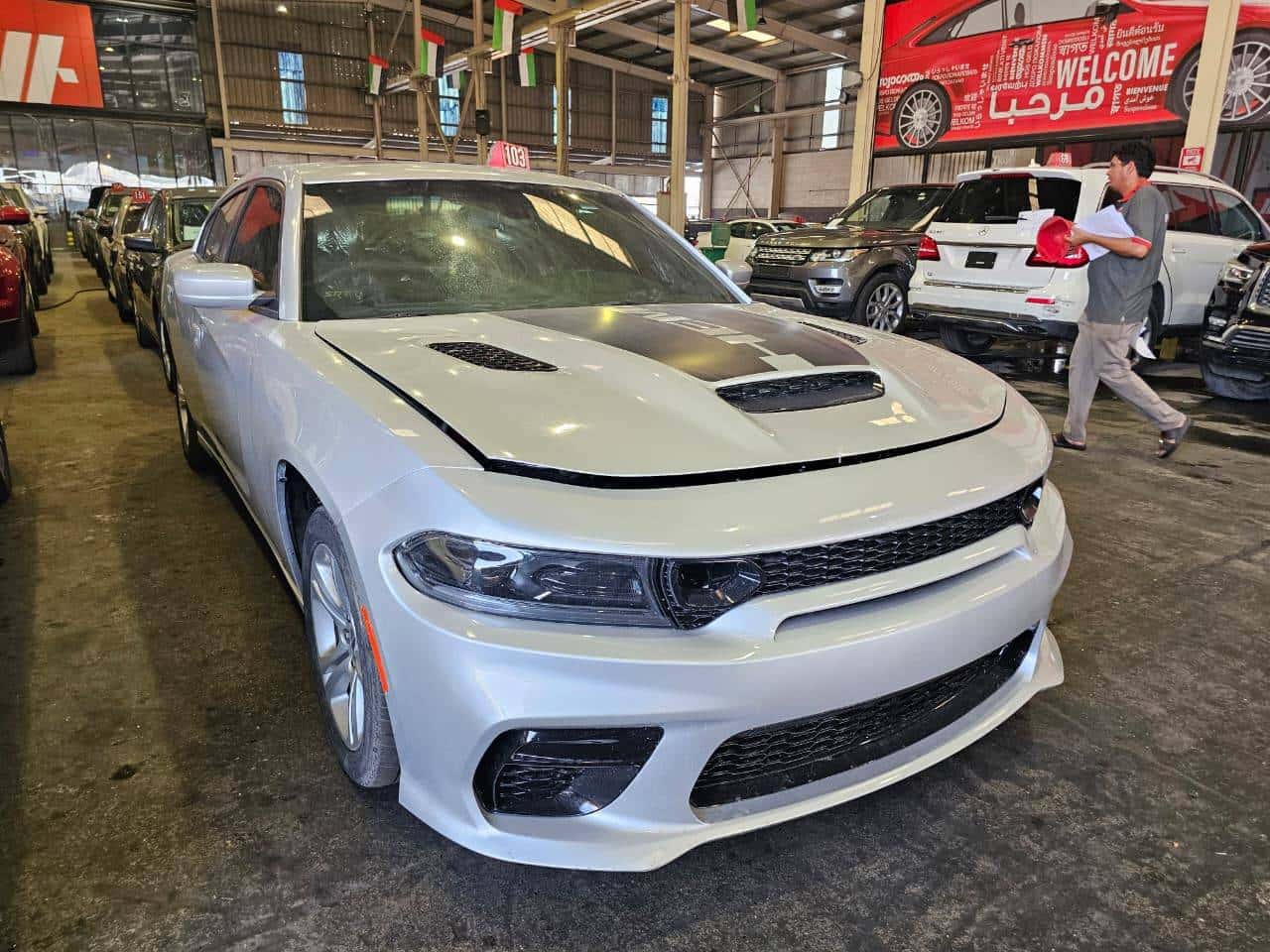 DODGE CHARGER 2019 thumbnail 4