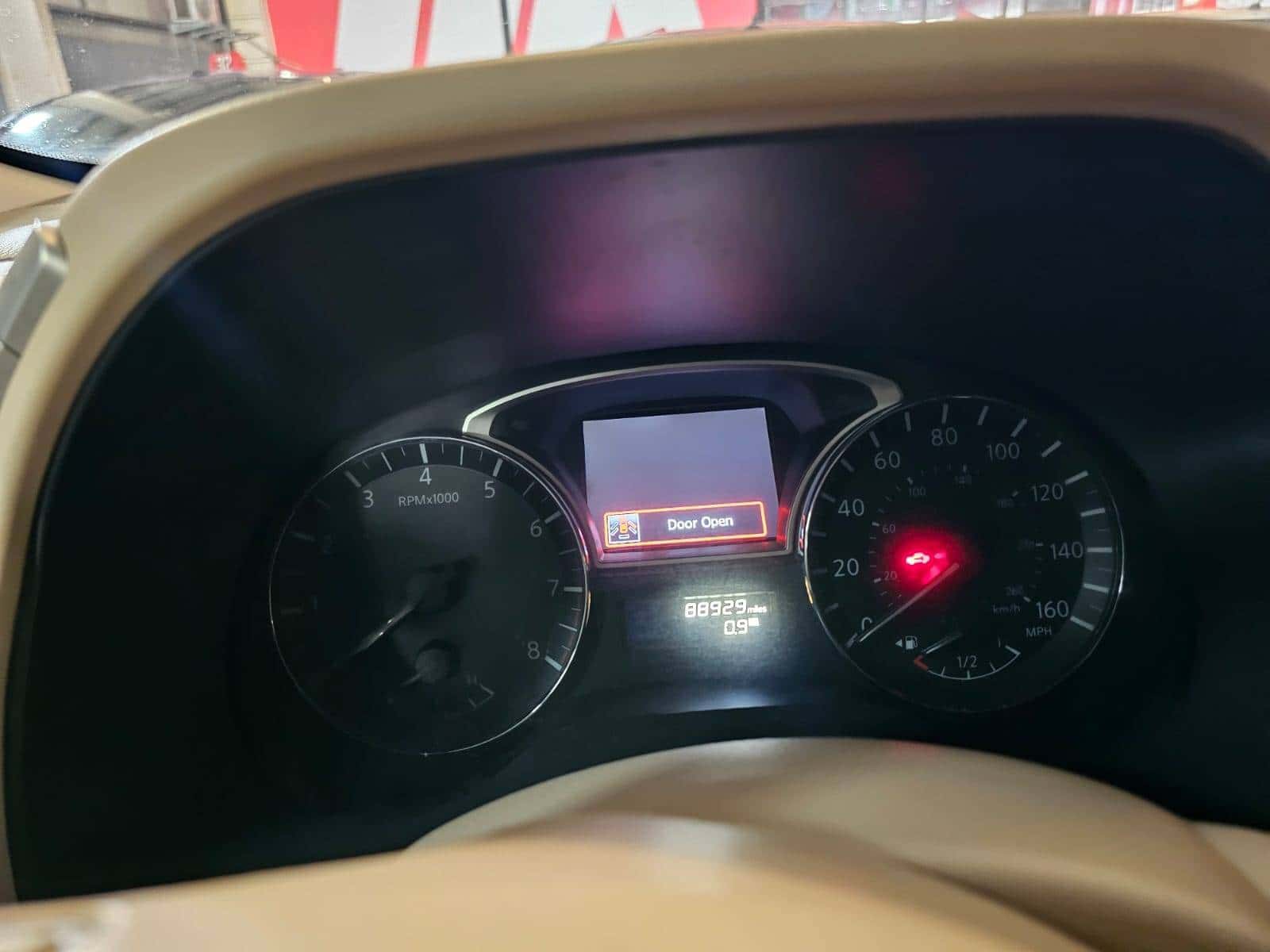 Nissan Pathfinder 2015 thumbnail 4