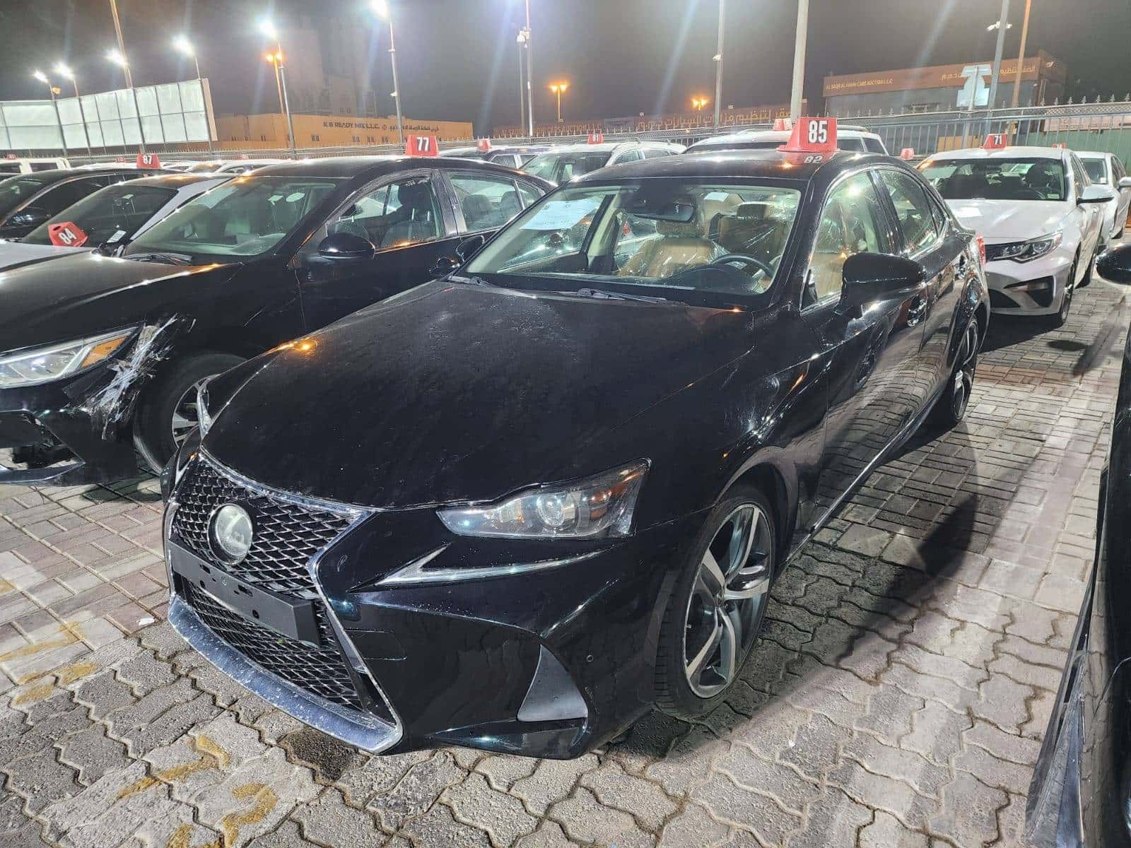 LEXUS IS 300 2016 thumbnail 4