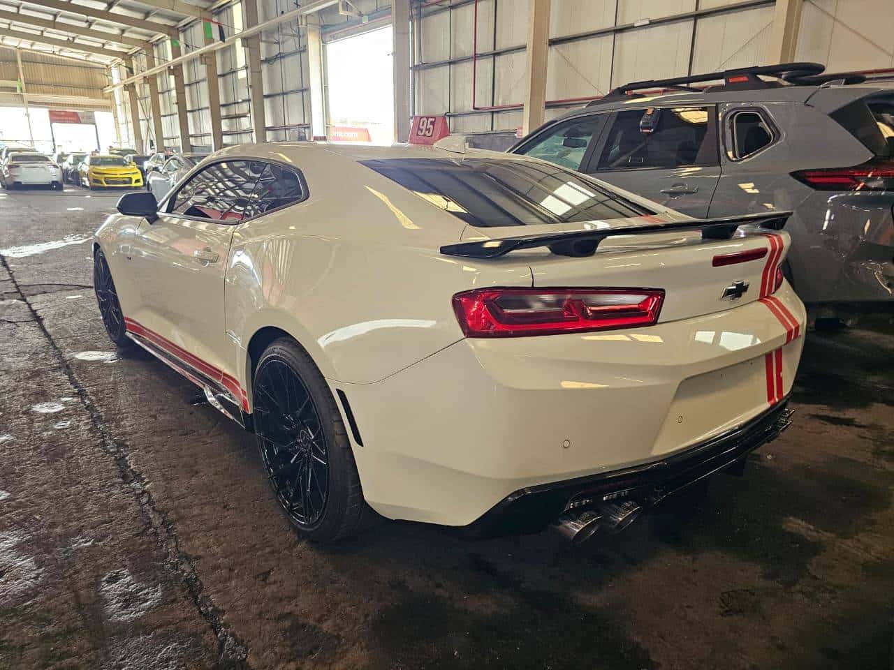 CHEVROLET Camaro 2017 thumbnail 2