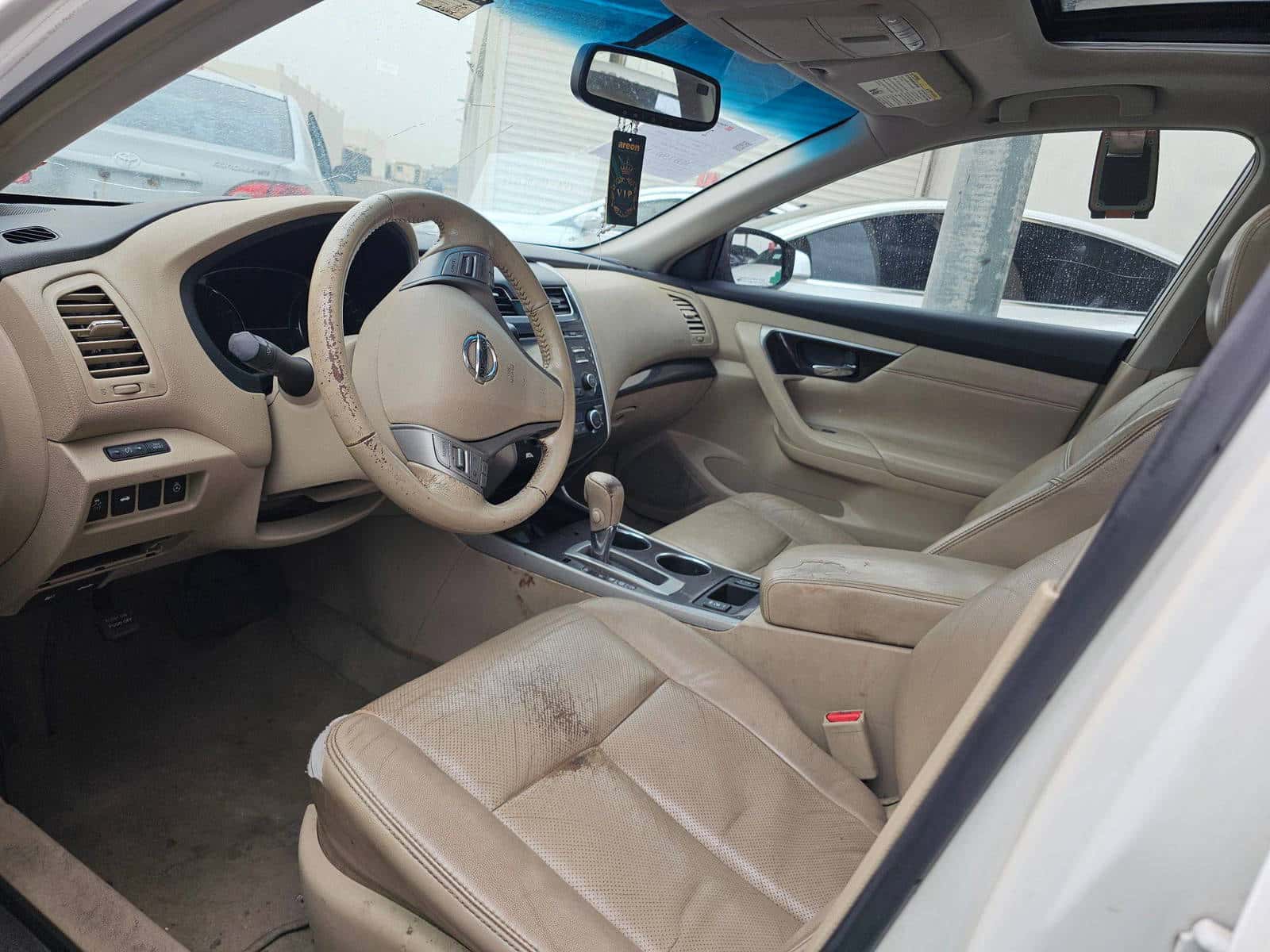 NISSAN ALTIMA - Exterior