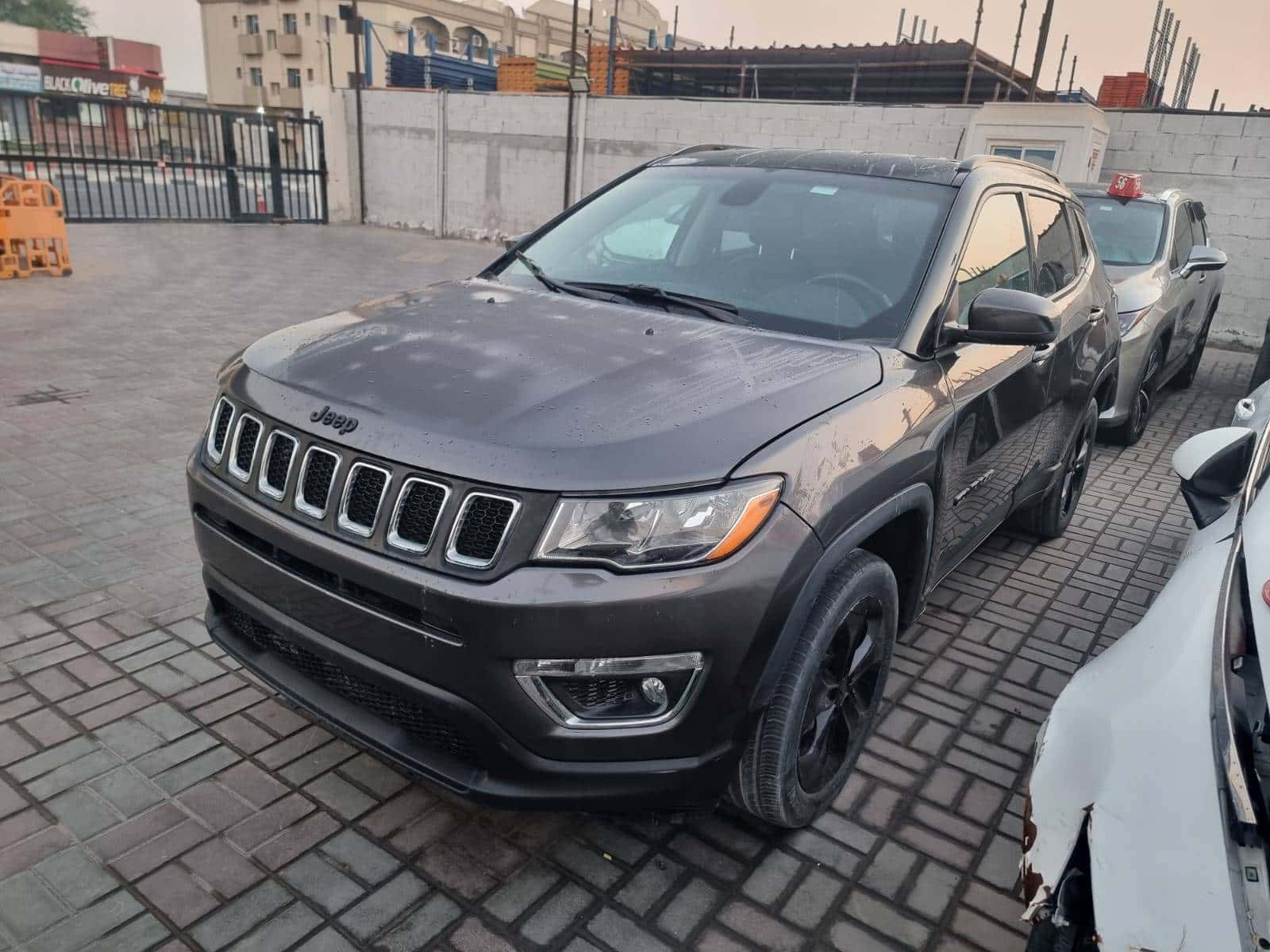 JEEP COMPASS LATITUDE 2019 thumbnail 2