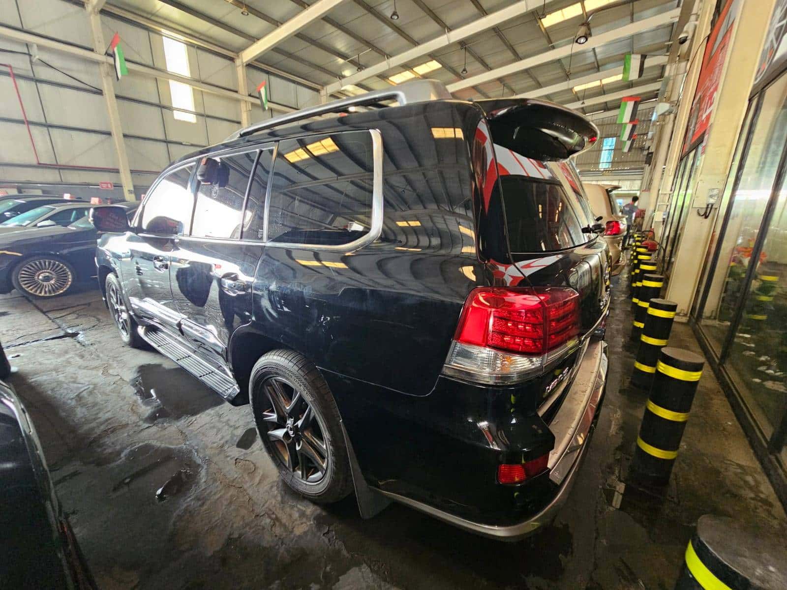 Lexus LX 570 2009 thumbnail 6