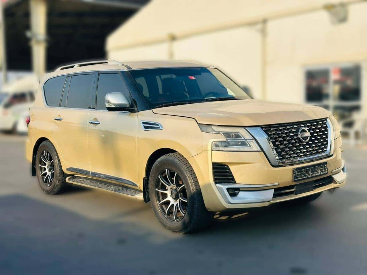 NISSAN PATROL 2012 thumbnail 3