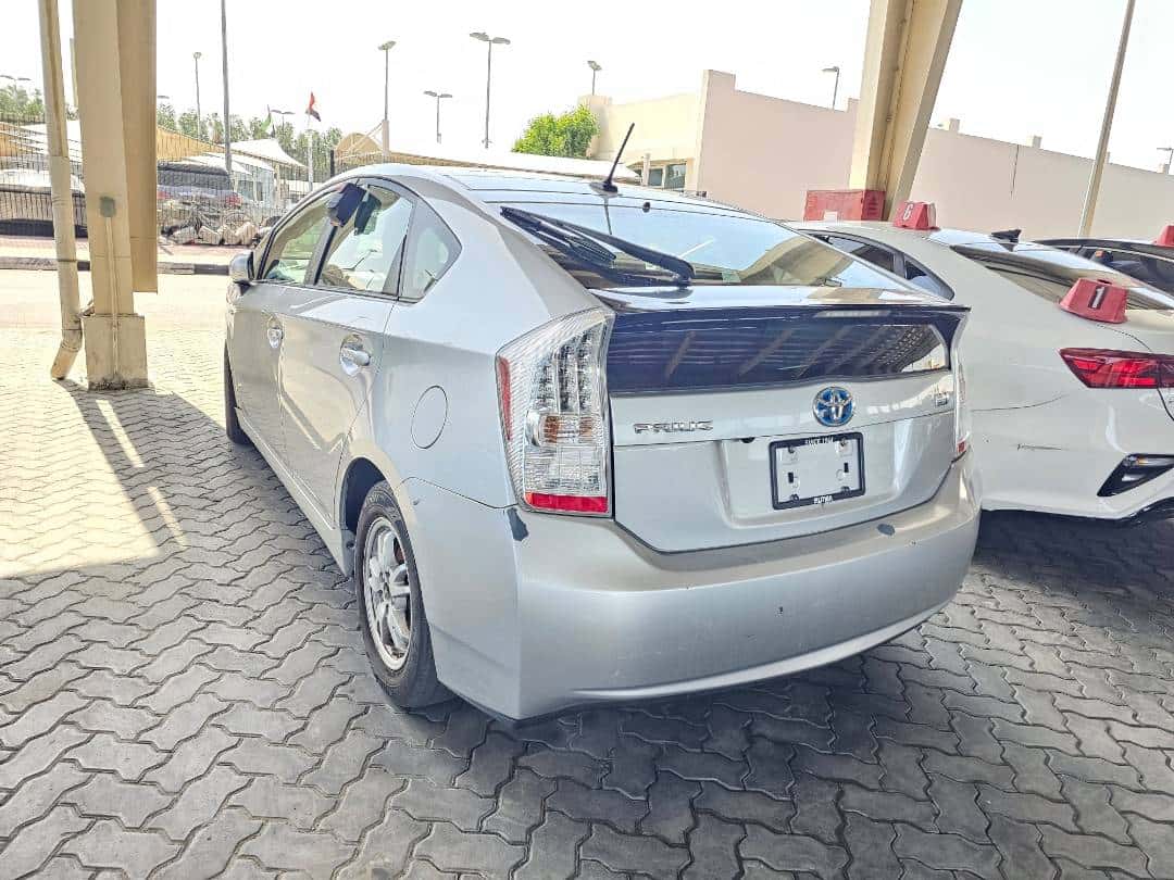 TOYOTA PRIUS 2010 thumbnail 1