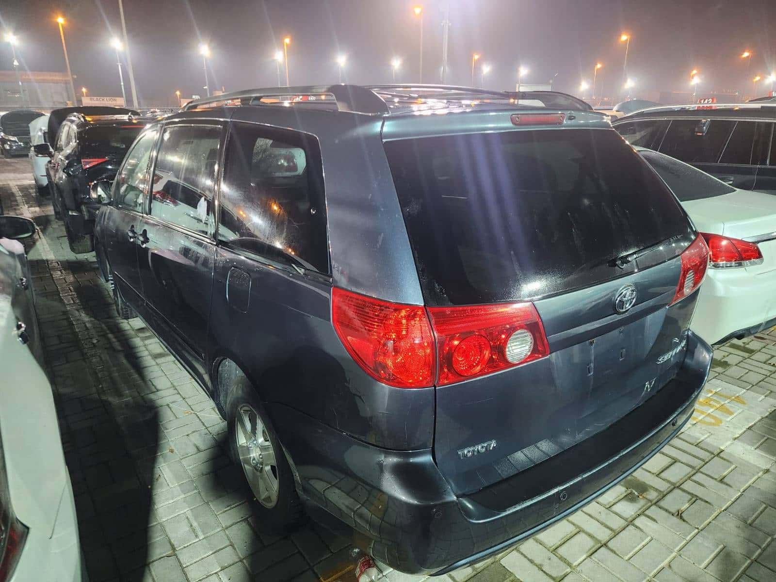 TOYOTA SIENNA 2007 thumbnail 3