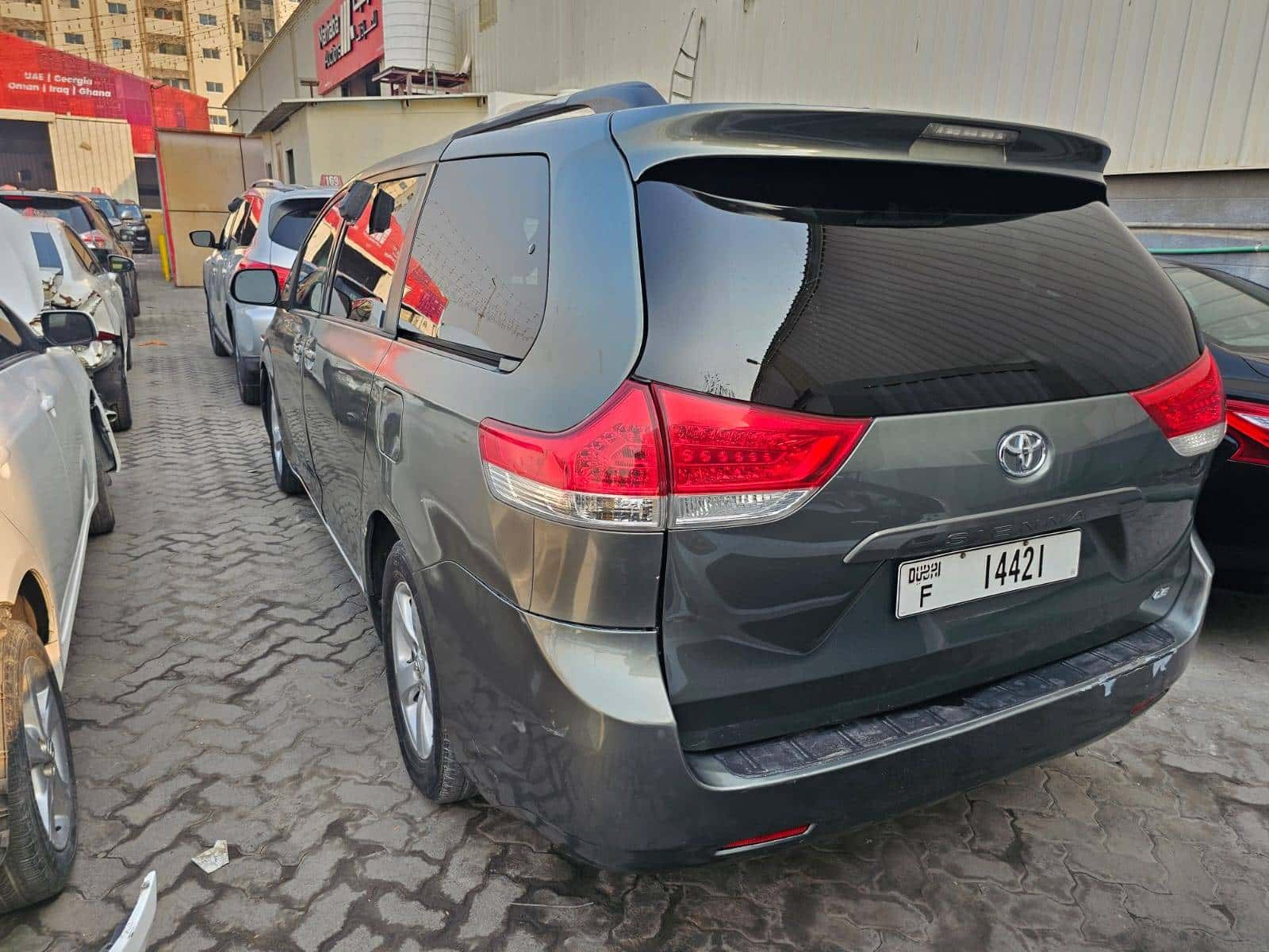 Toyota Sienna 2013 thumbnail 5