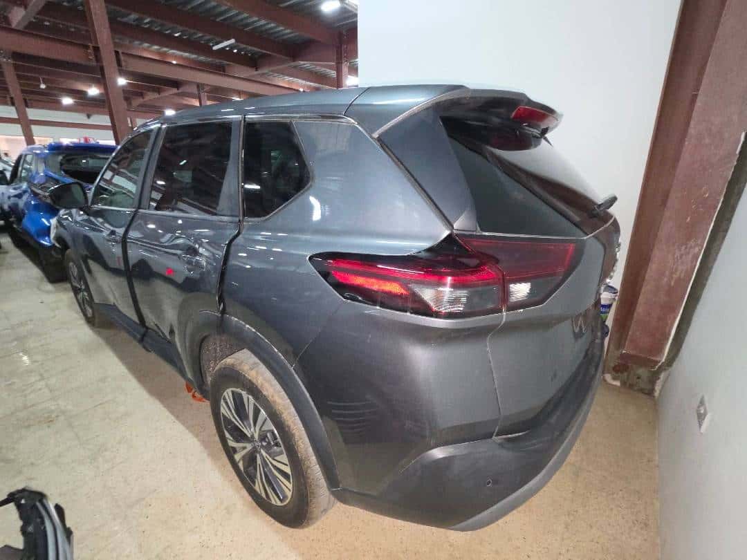 Nissan Rogue 2023 thumbnail 1