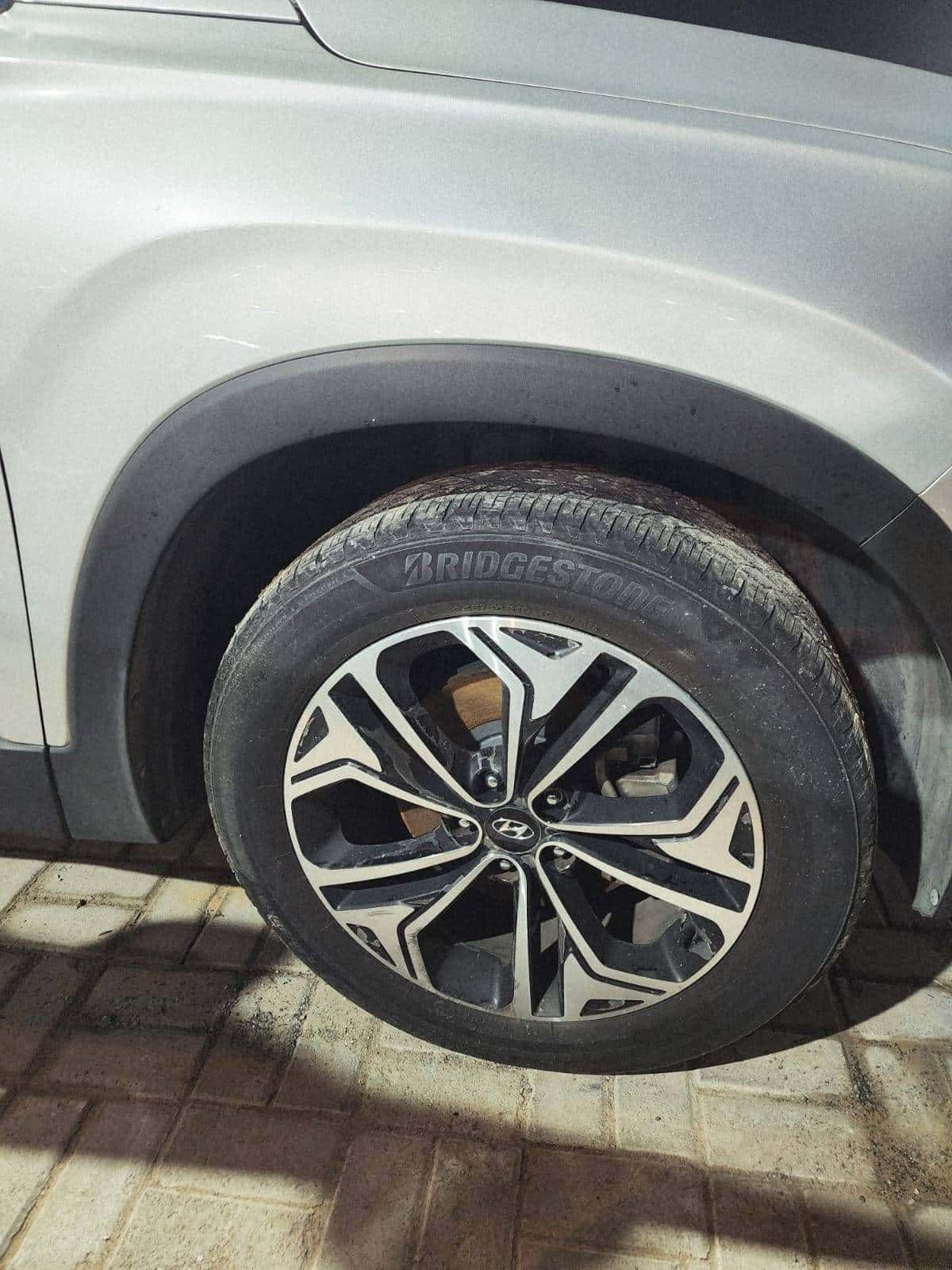 HYUNDAI SANTA FE LIMITED 2019 thumbnail 5