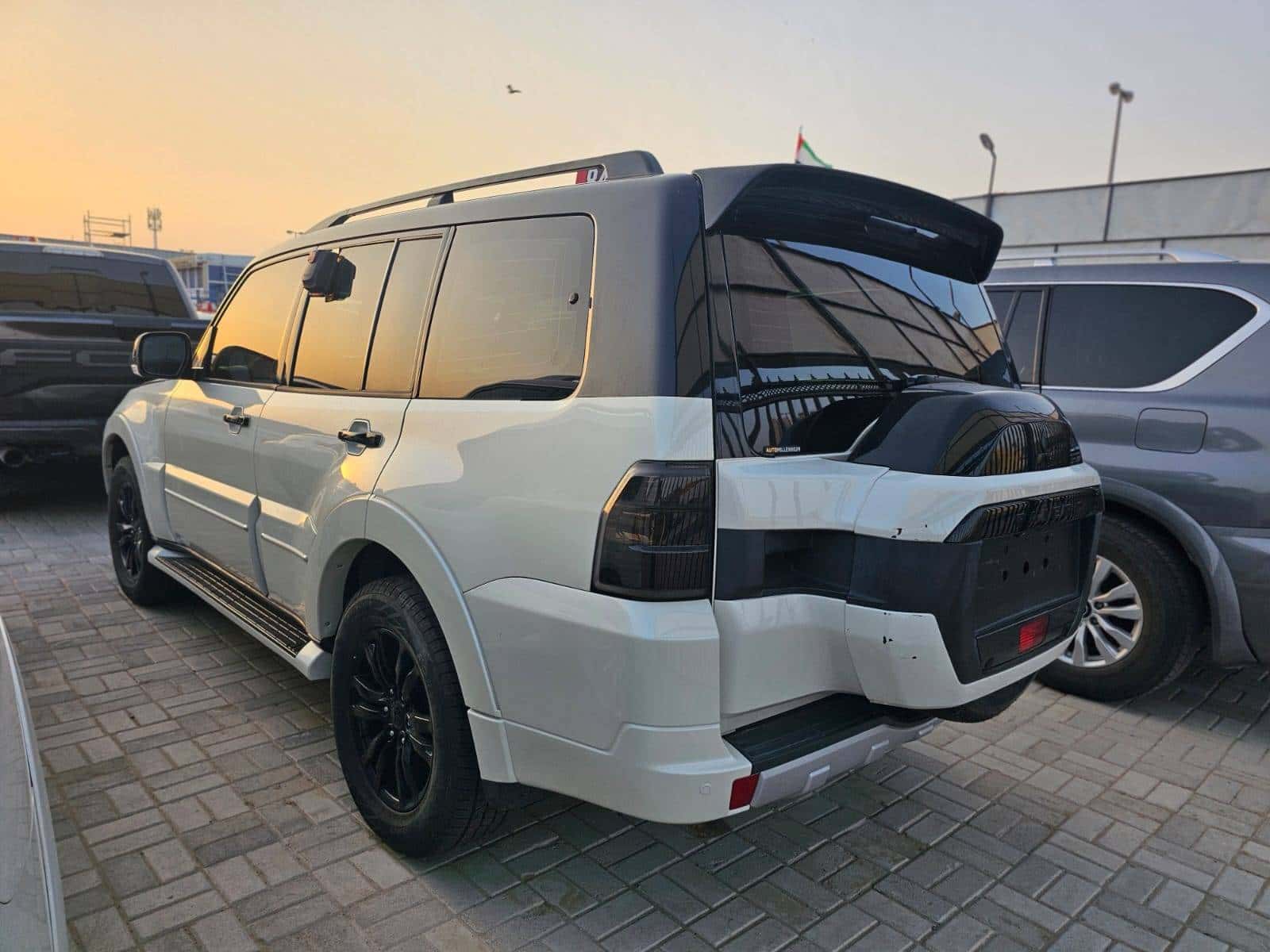 MITSUBISHI PAJERO 2020 thumbnail 3