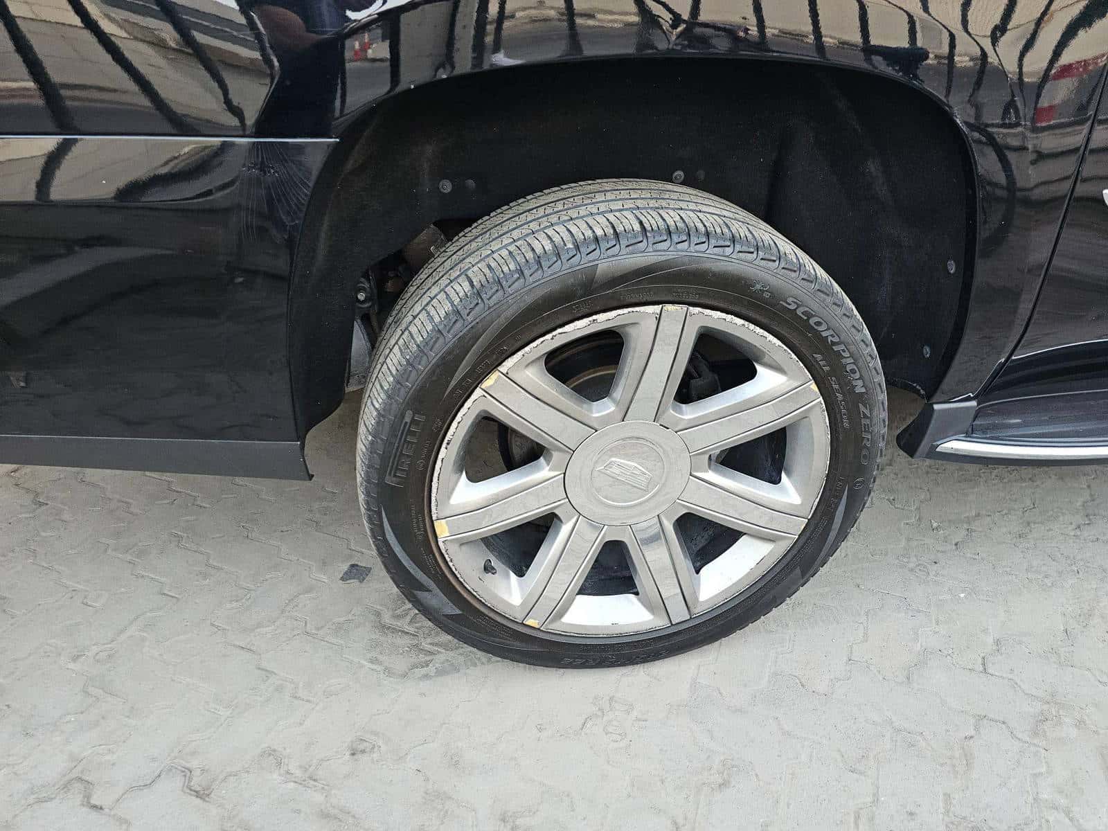 CADILLAC ESCALADE 2019 thumbnail 5