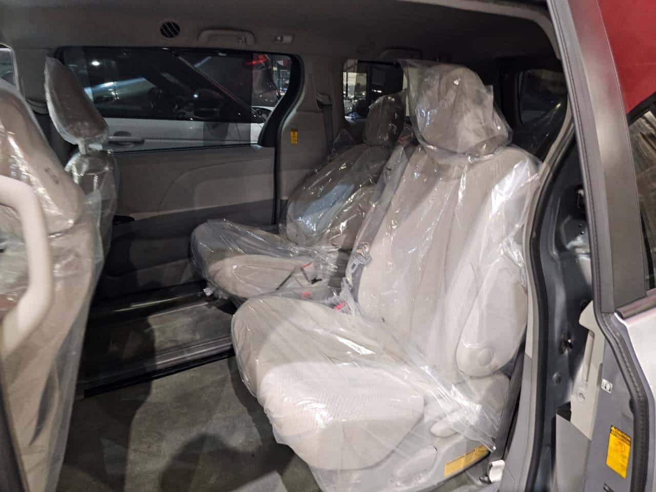 Toyota Sienna 2014 thumbnail 6