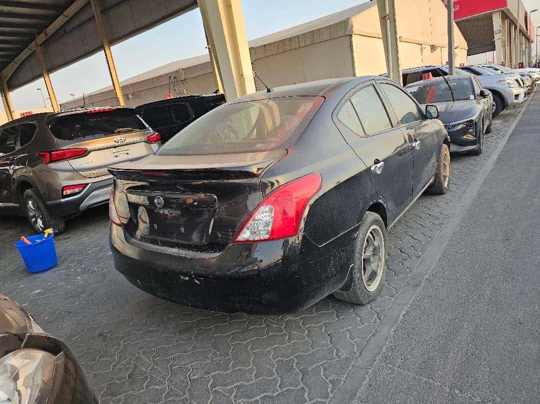 NISSAN VERSA 2014 thumbnail 1