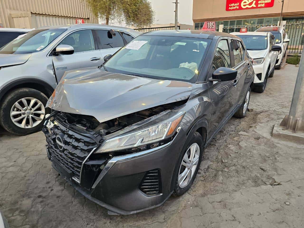 Nissan Kicks 2023 thumbnail 2