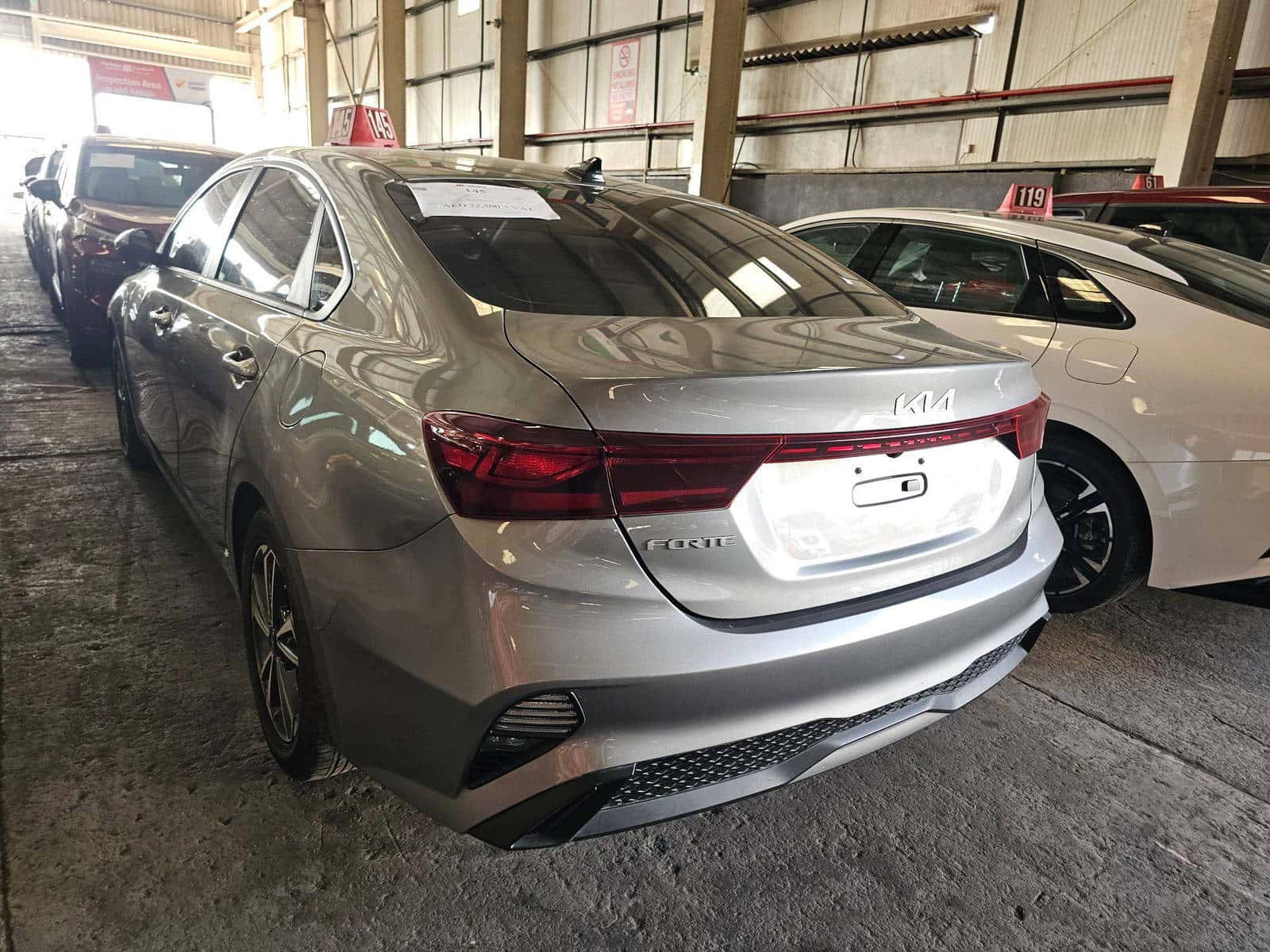 KIA FORTE 2023 thumbnail 3