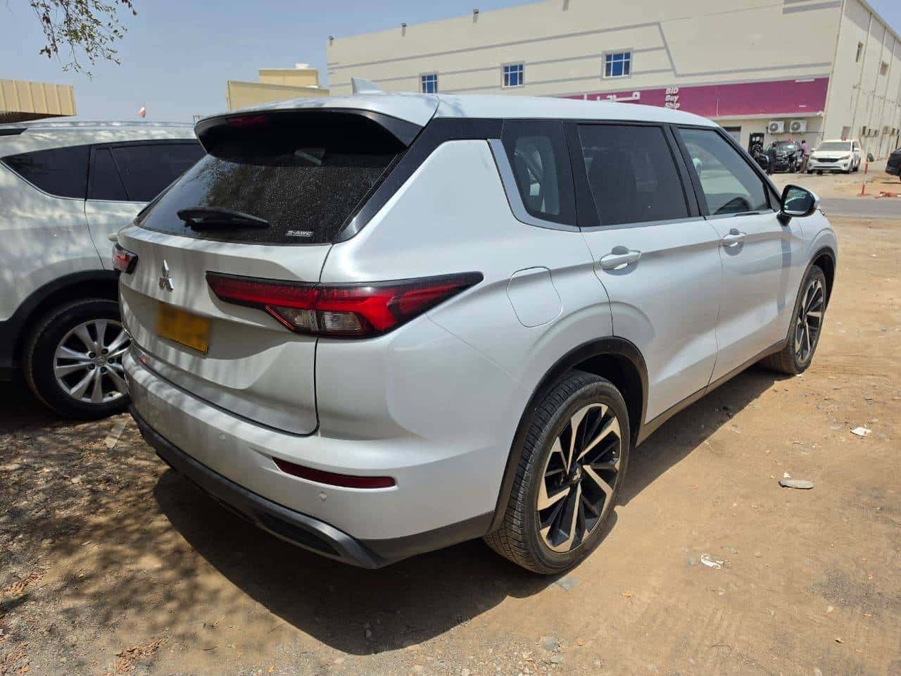 MITSUBISHI Outlander 2022 thumbnail 4