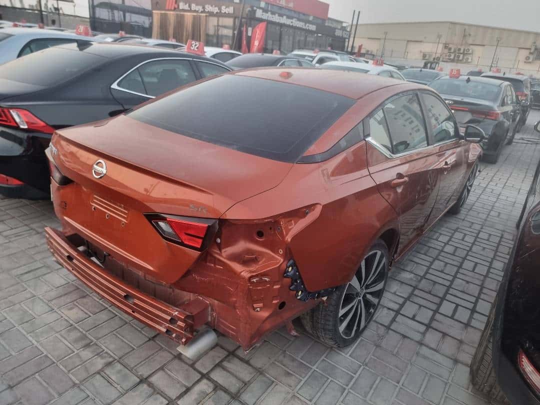Nissan Altima 2021 thumbnail 3