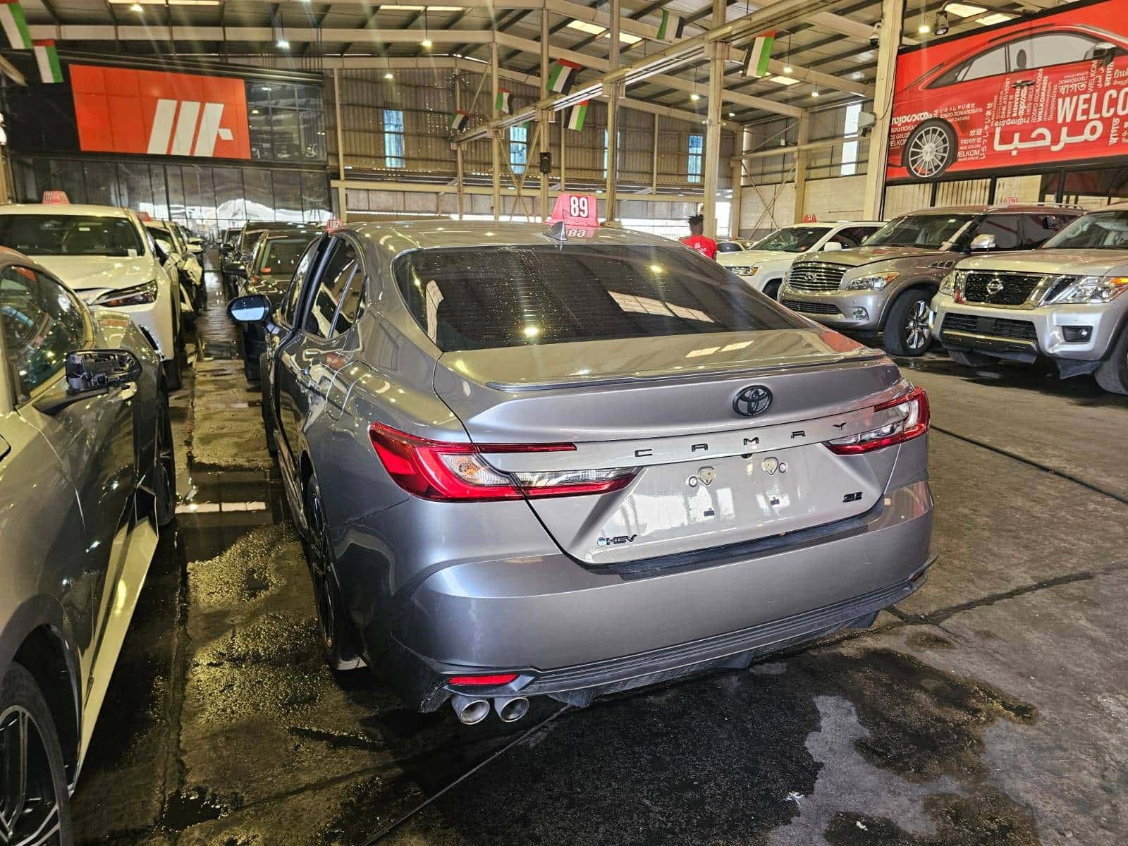 Toyota Camry 2025 thumbnail 4