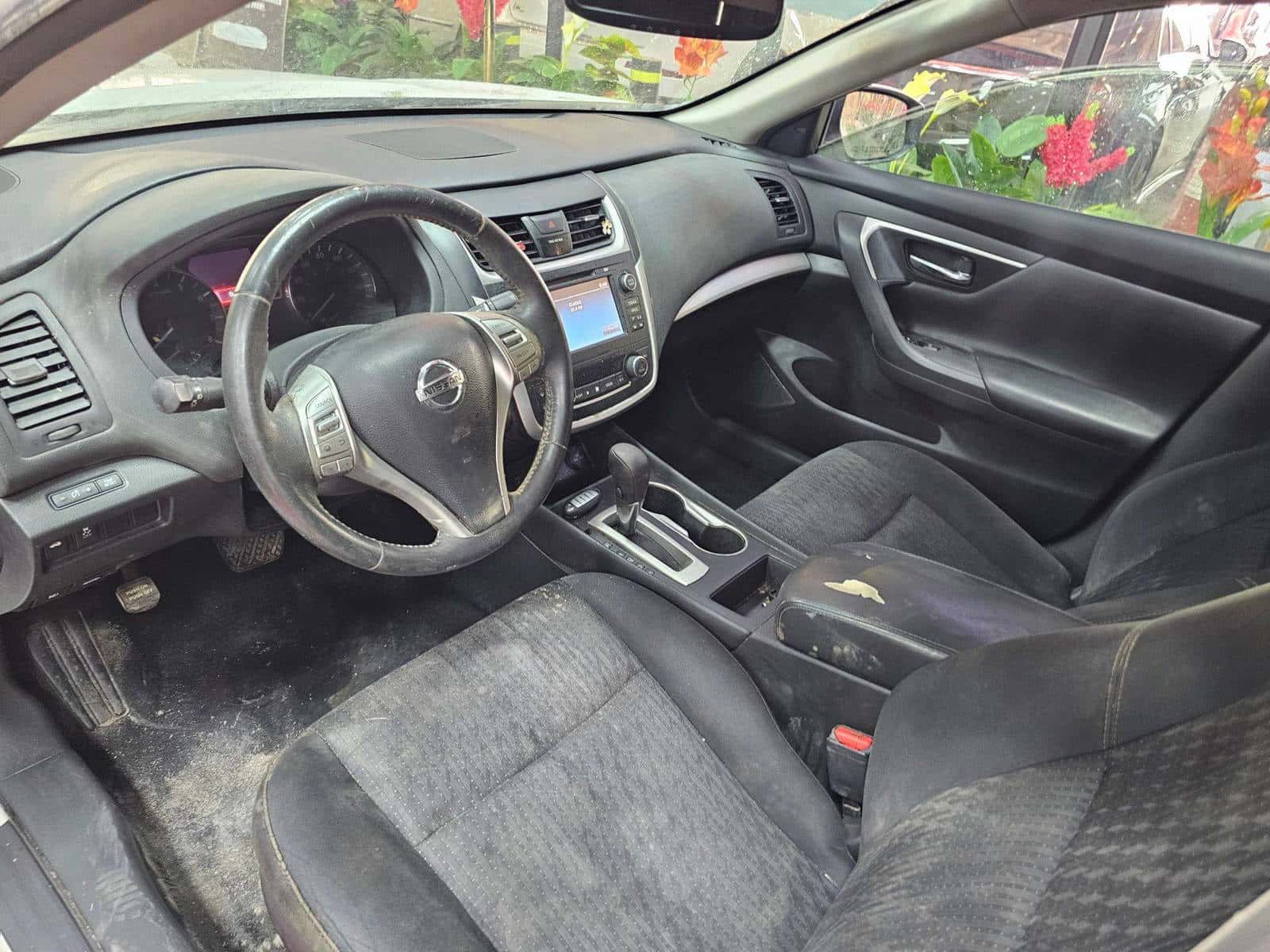 NISSAN ALTIMA - Exterior