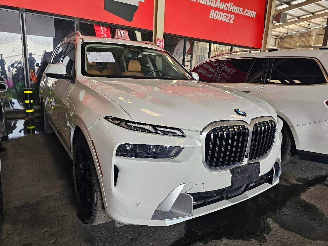 BMW X7 XDRIVE40I 2025 thumbnail 1
