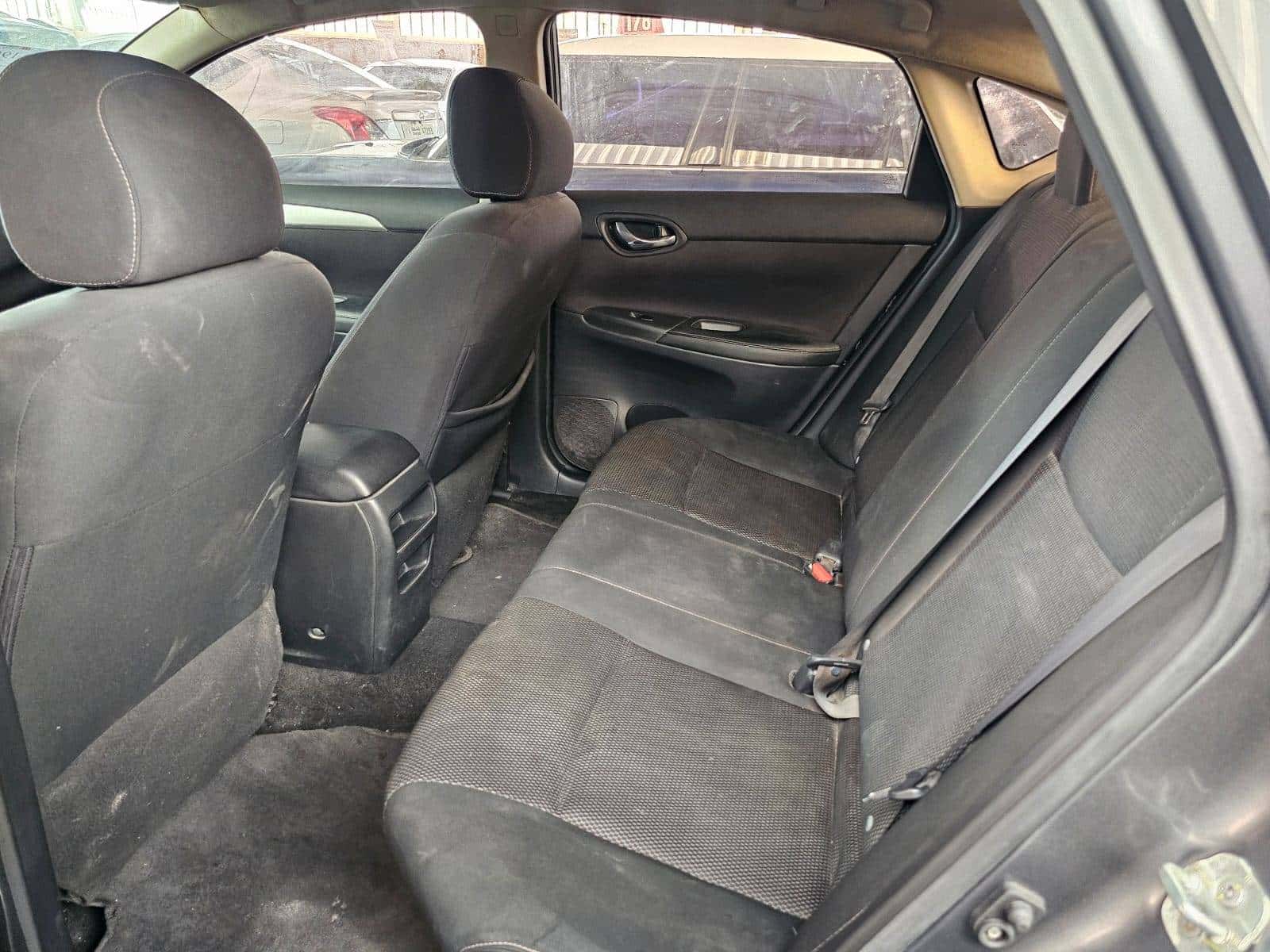 Nissan Sentra 2019 thumbnail 7