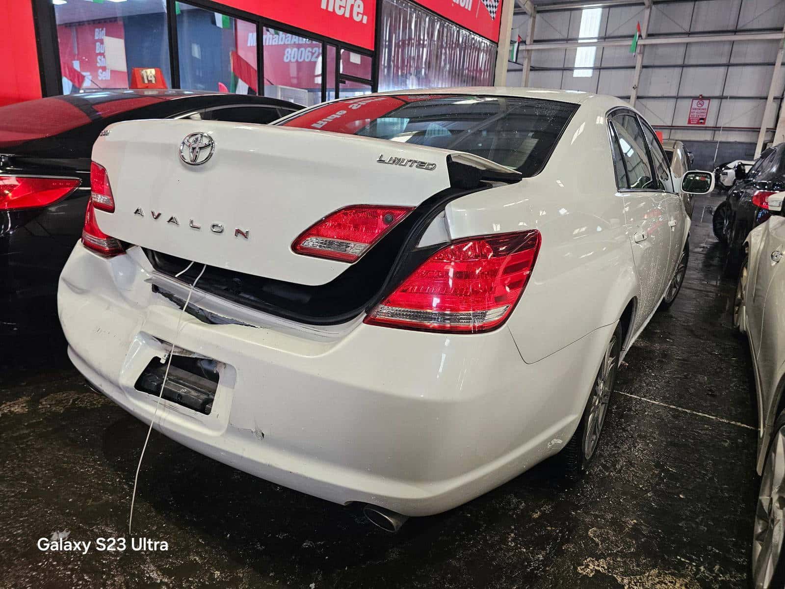 TOYOTA AVALON - Exterior