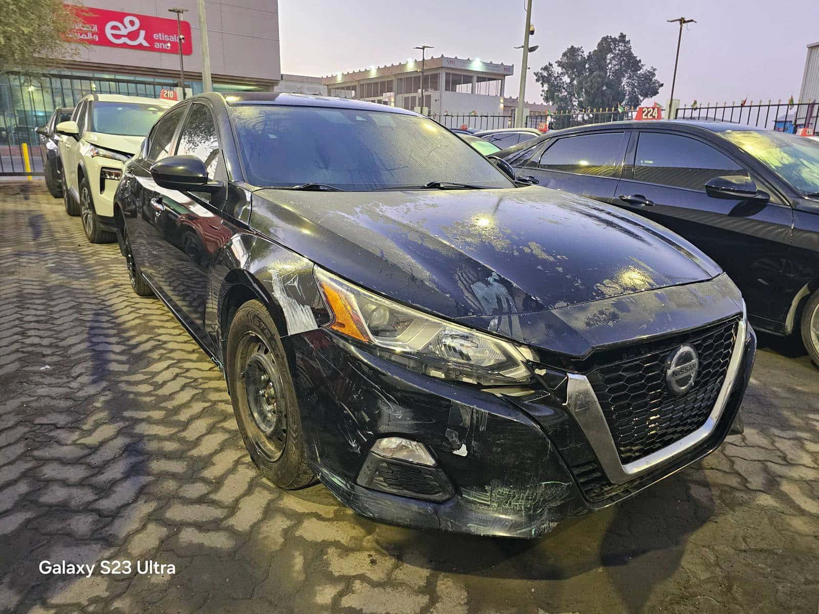NISSAN ALTIMA - Exterior