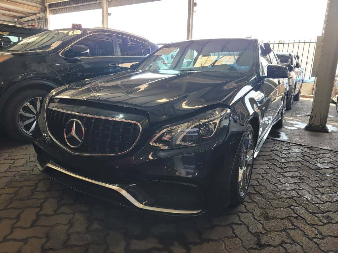 MERCEDES BENZ E 350 - Exterior