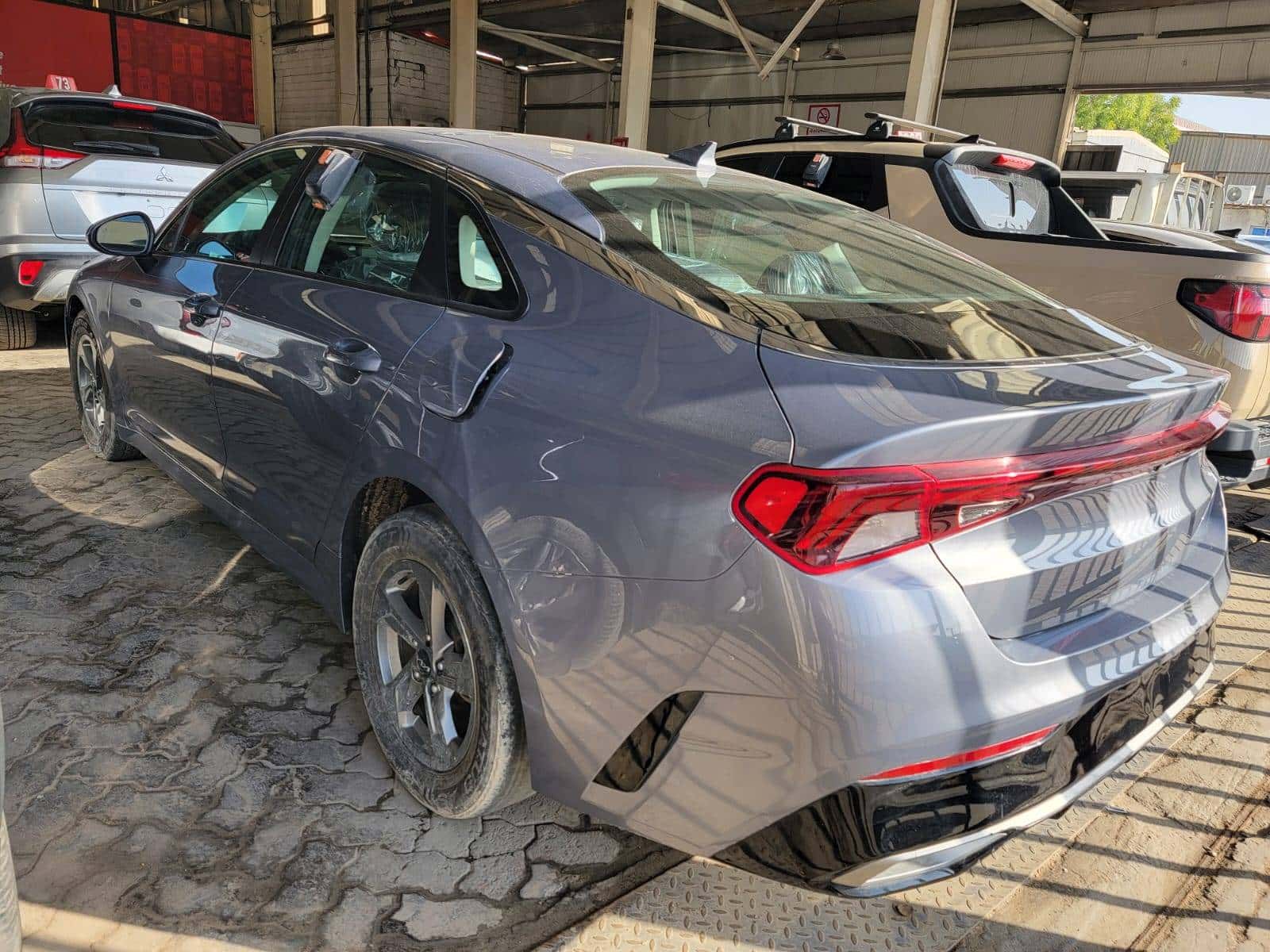 KIA K5 - Exterior
