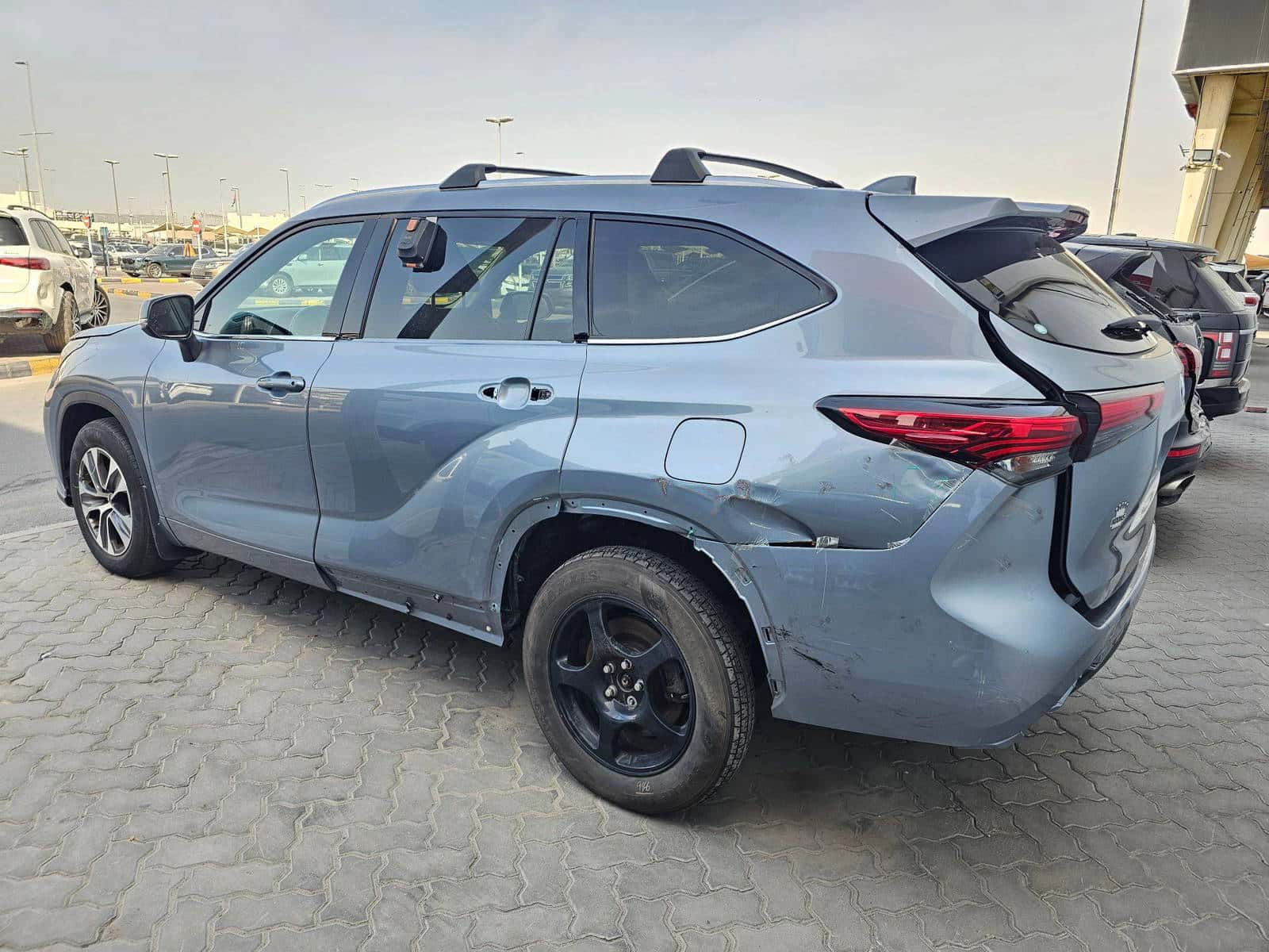 TOYOTA HIGHLANDER - Exterior