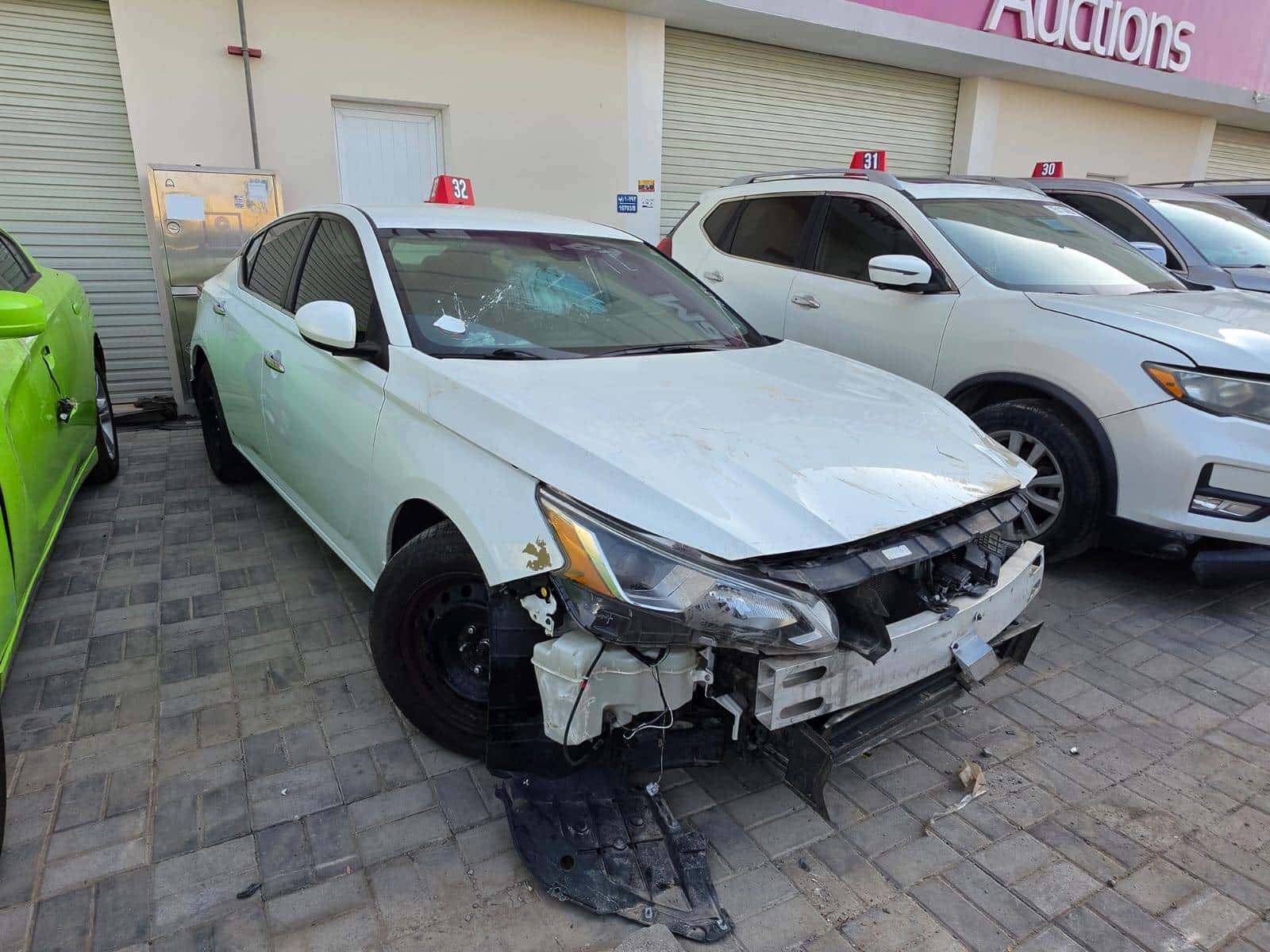 Nissan Altima 2021 thumbnail 2