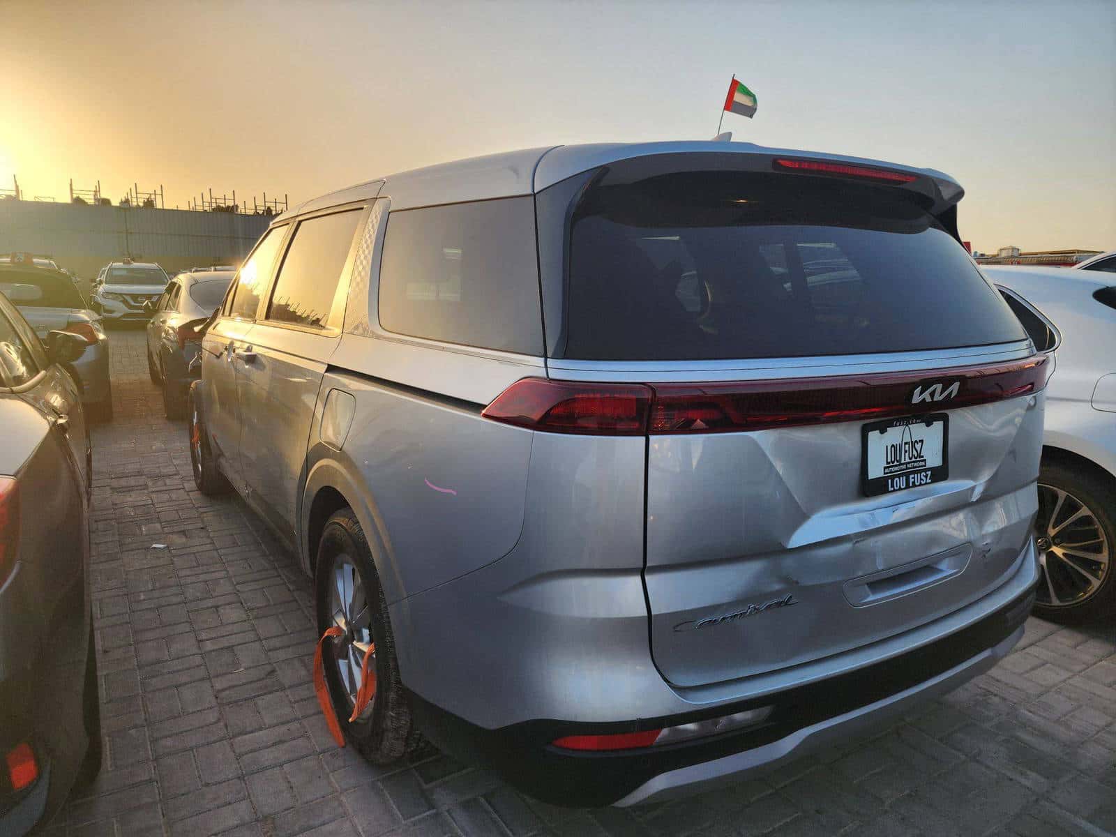 KIA CARNIVAL LX 2022 thumbnail 2