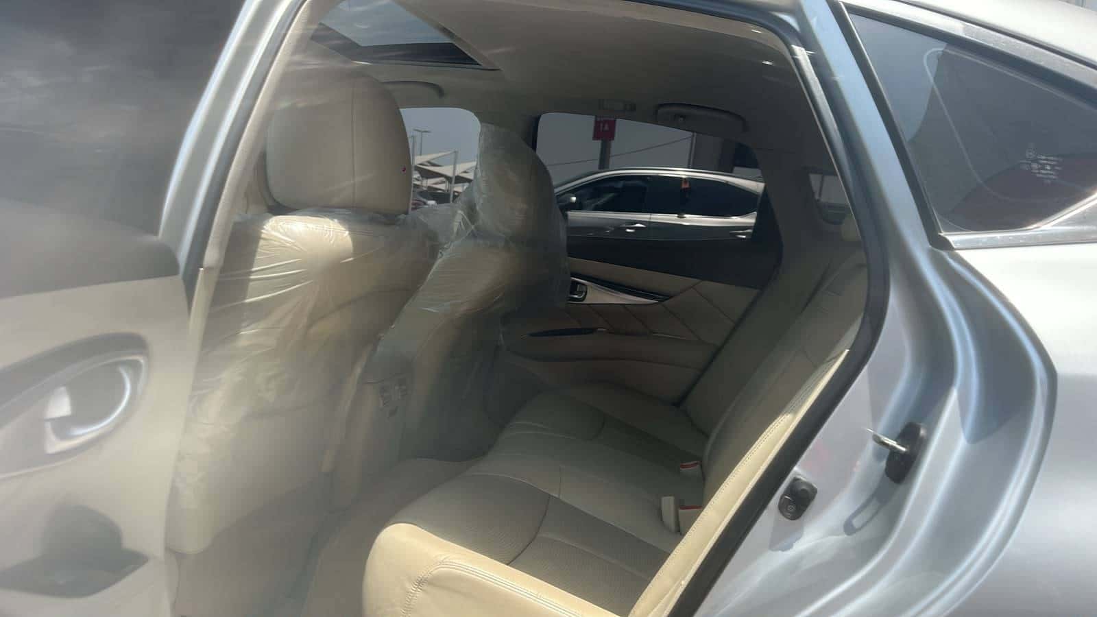 INFINITI Q70 2015 thumbnail 7