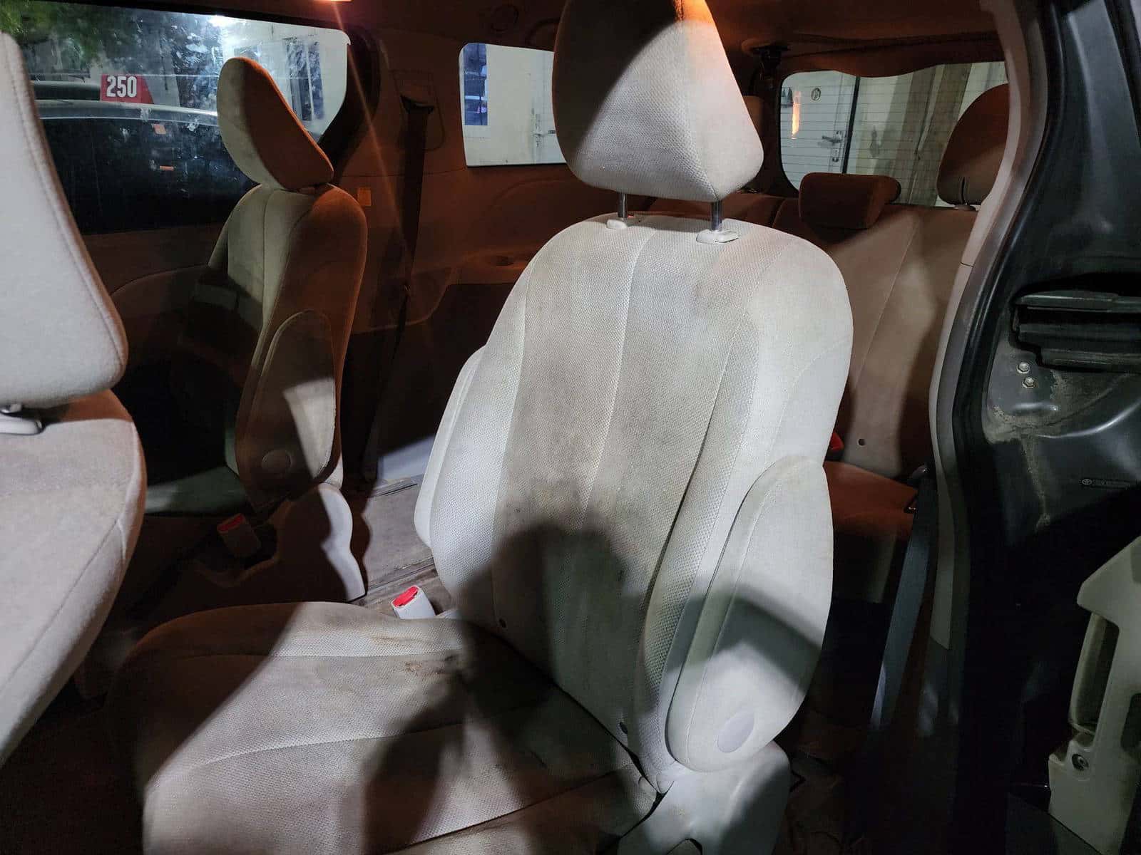 TOYOTA SIENNA - Exterior