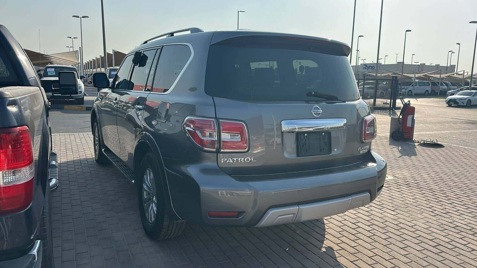 Nissan Armada 2017 thumbnail 4