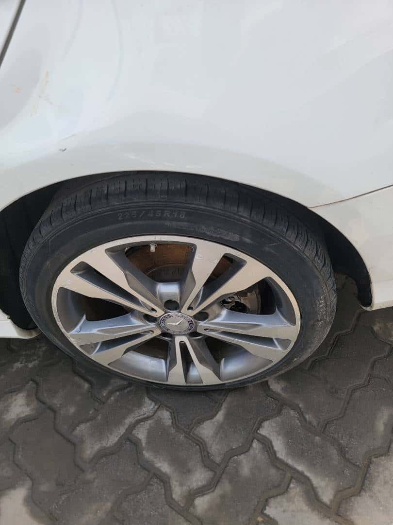 MERCEDES BENZ C300 - Exterior