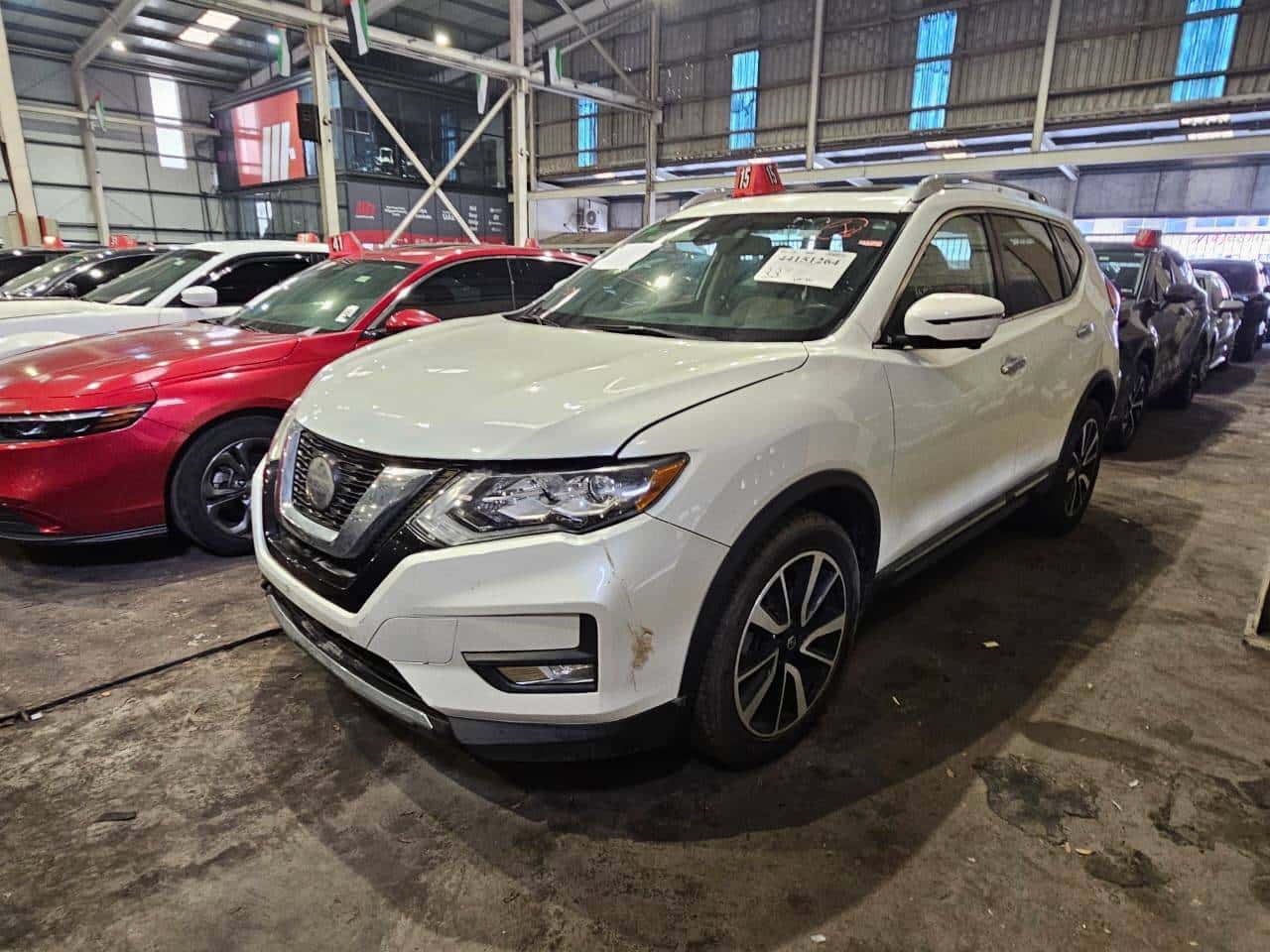 Nissan Rogue 2019 thumbnail 2