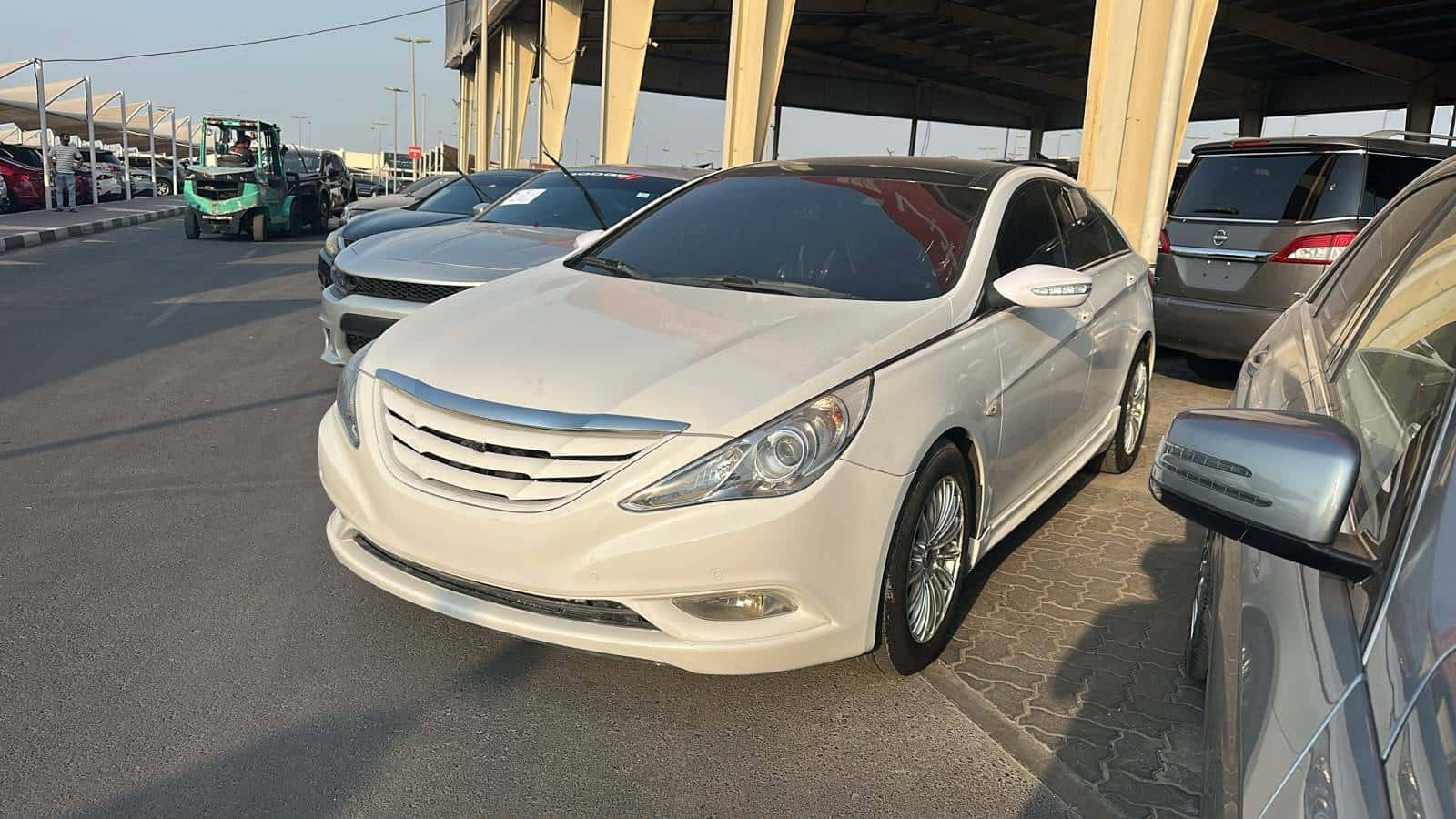 Hyundai Sonata 2011 thumbnail 2