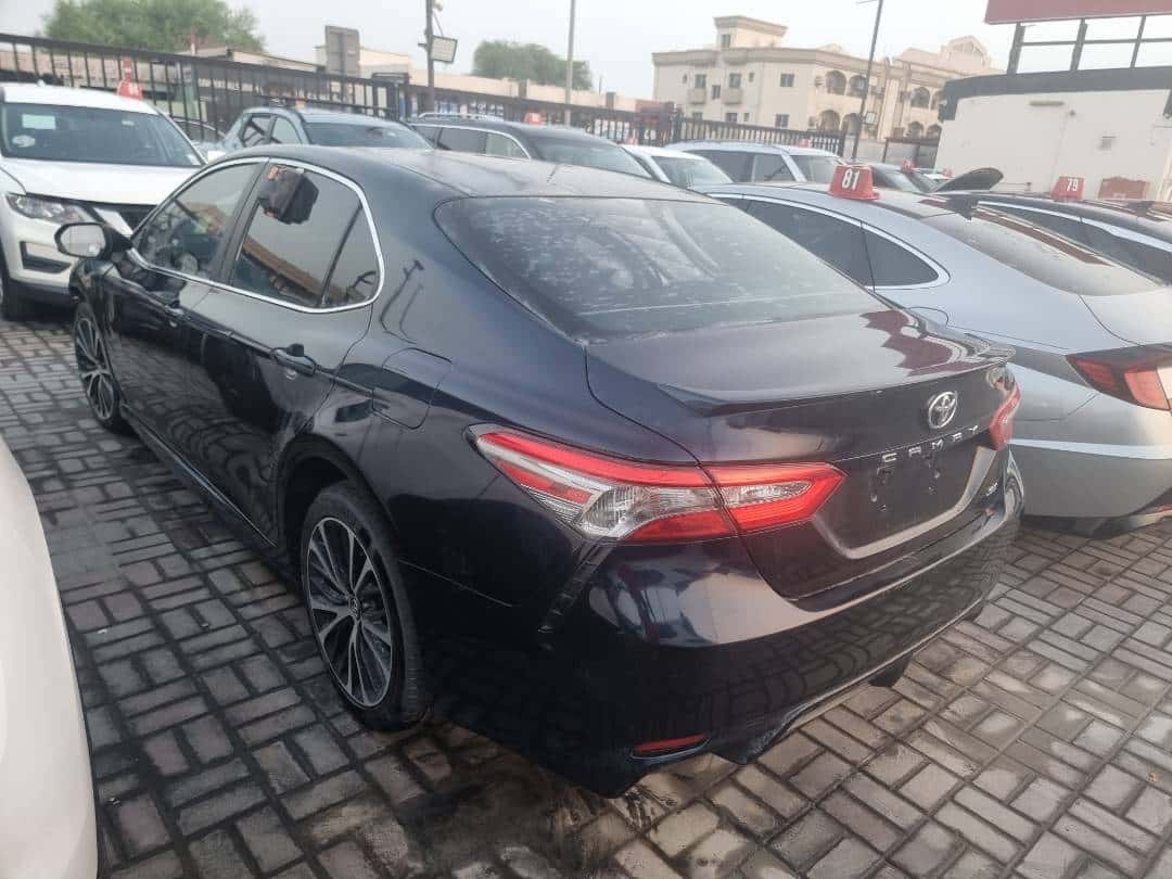 Toyota Camry 2018 thumbnail 4
