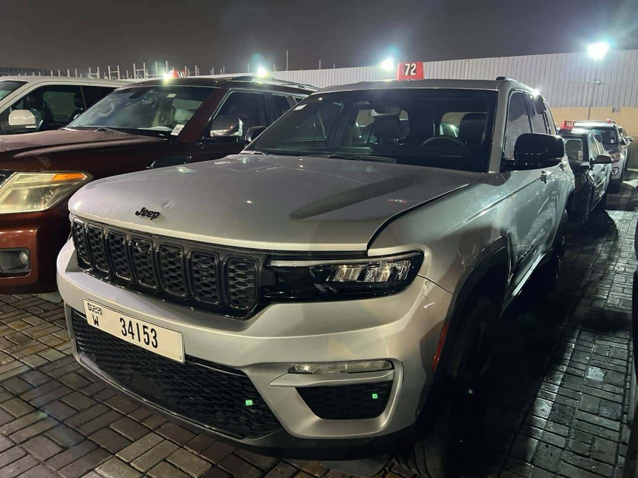 Jeep Grand Cherokee 2024 thumbnail 5