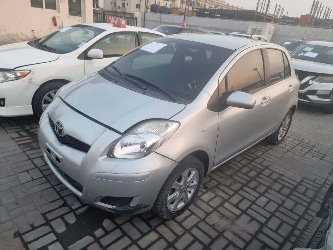 Toyota Yaris 2013 thumbnail 1
