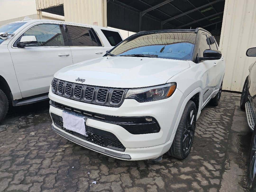 Jeep COMPASS LIMITED 2025 thumbnail 1