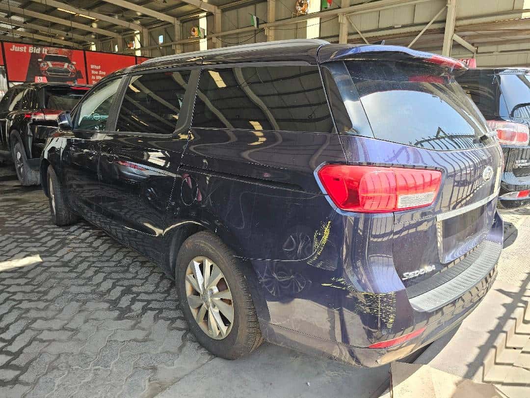 KIA SEDONA 2018 thumbnail 1