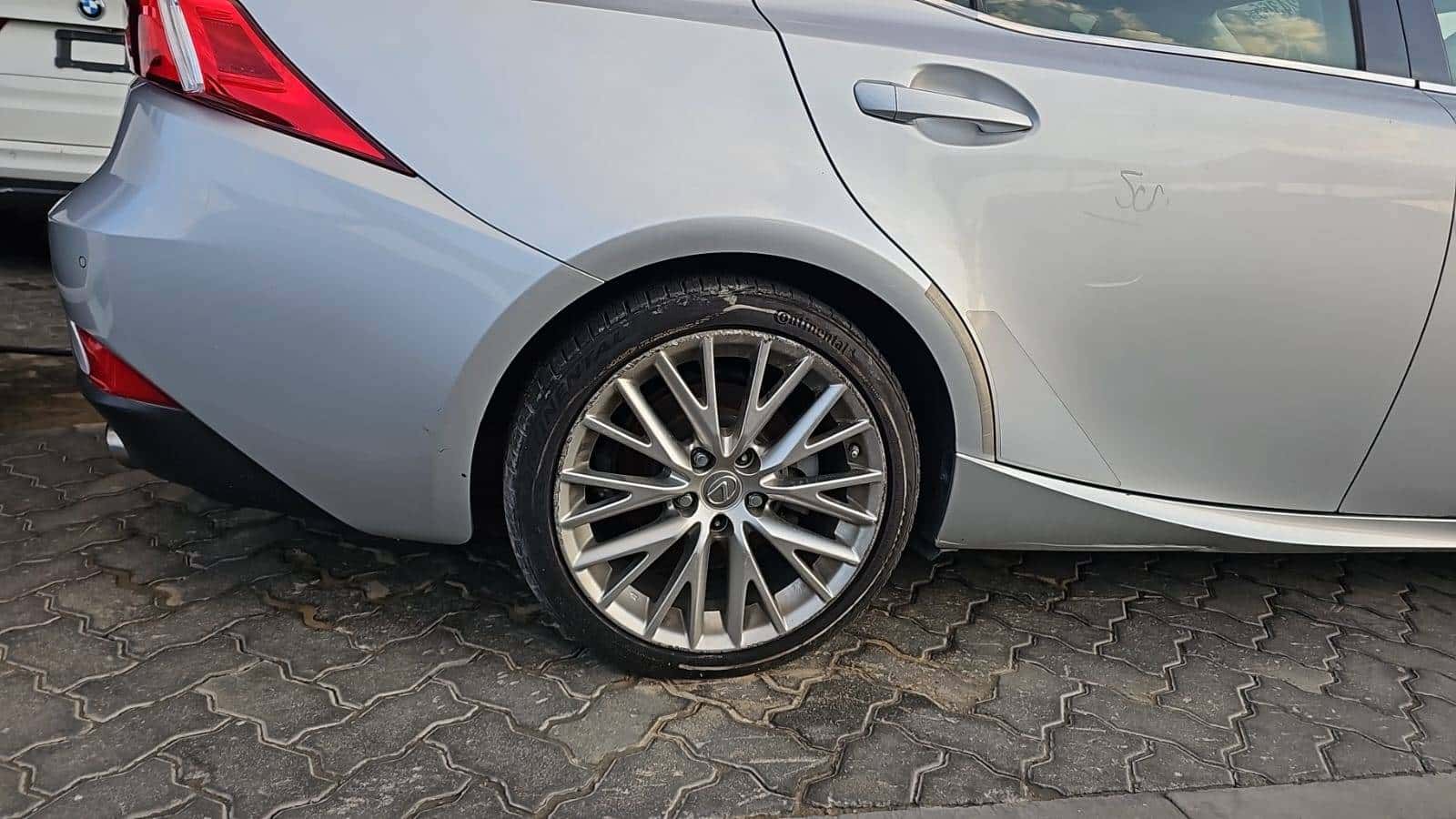 LEXUS IS 250 - Exterior