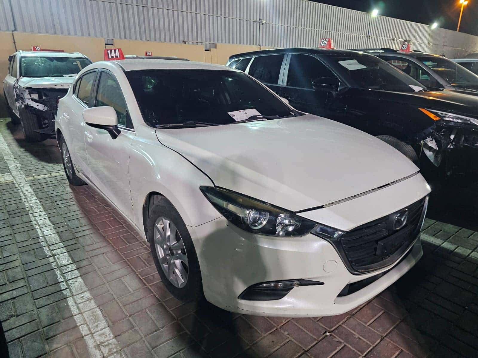 Mazda MAZDA 3 2017 thumbnail 1