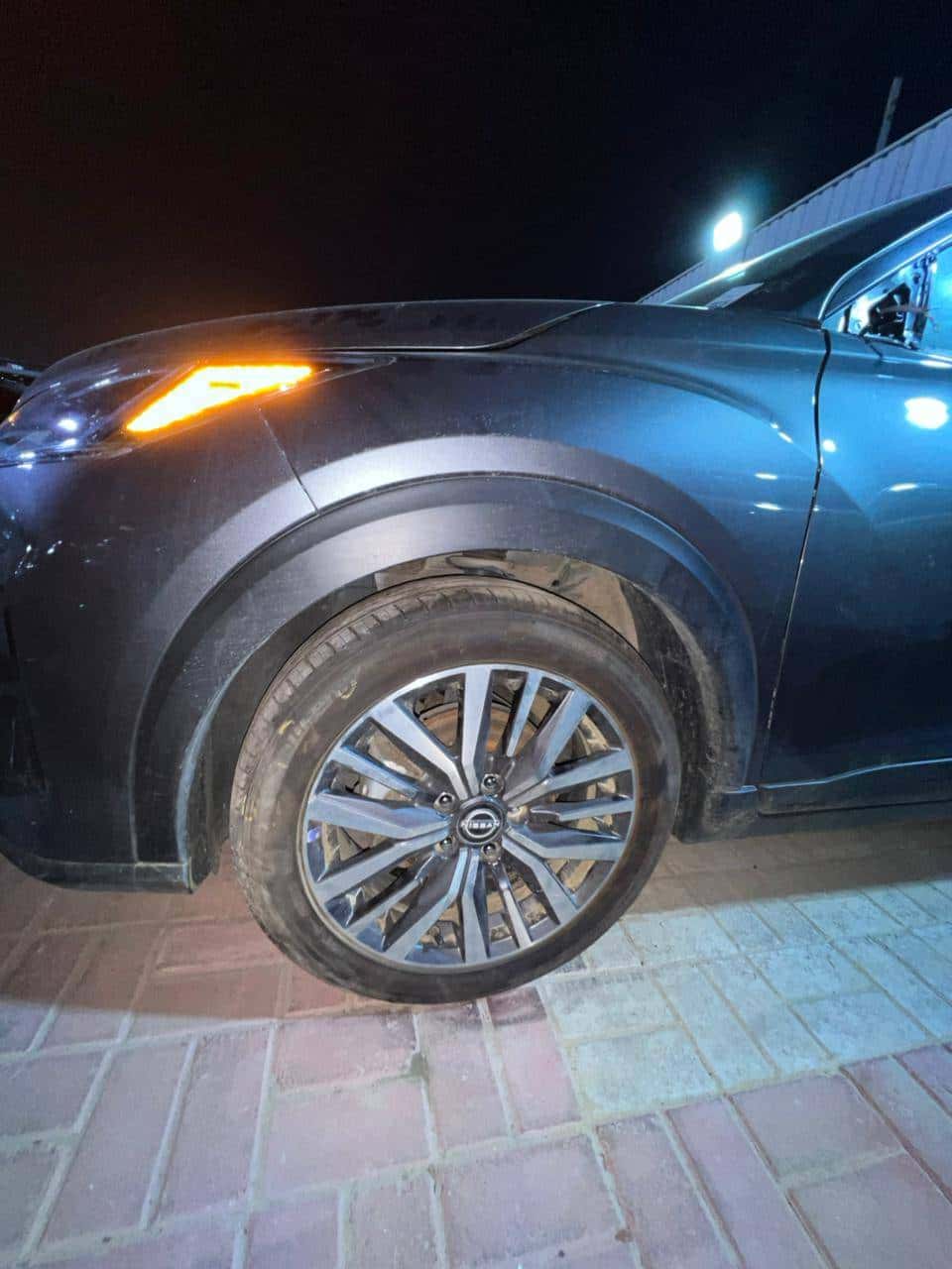 NISSAN KICKS 2023 thumbnail 7